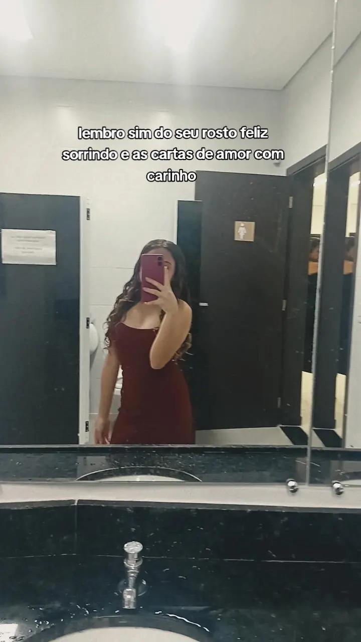 @KARALHO_É_A_ANA