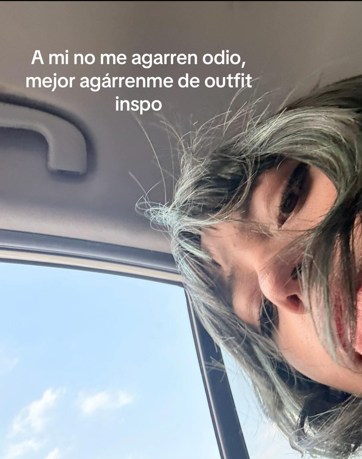 @𝐘