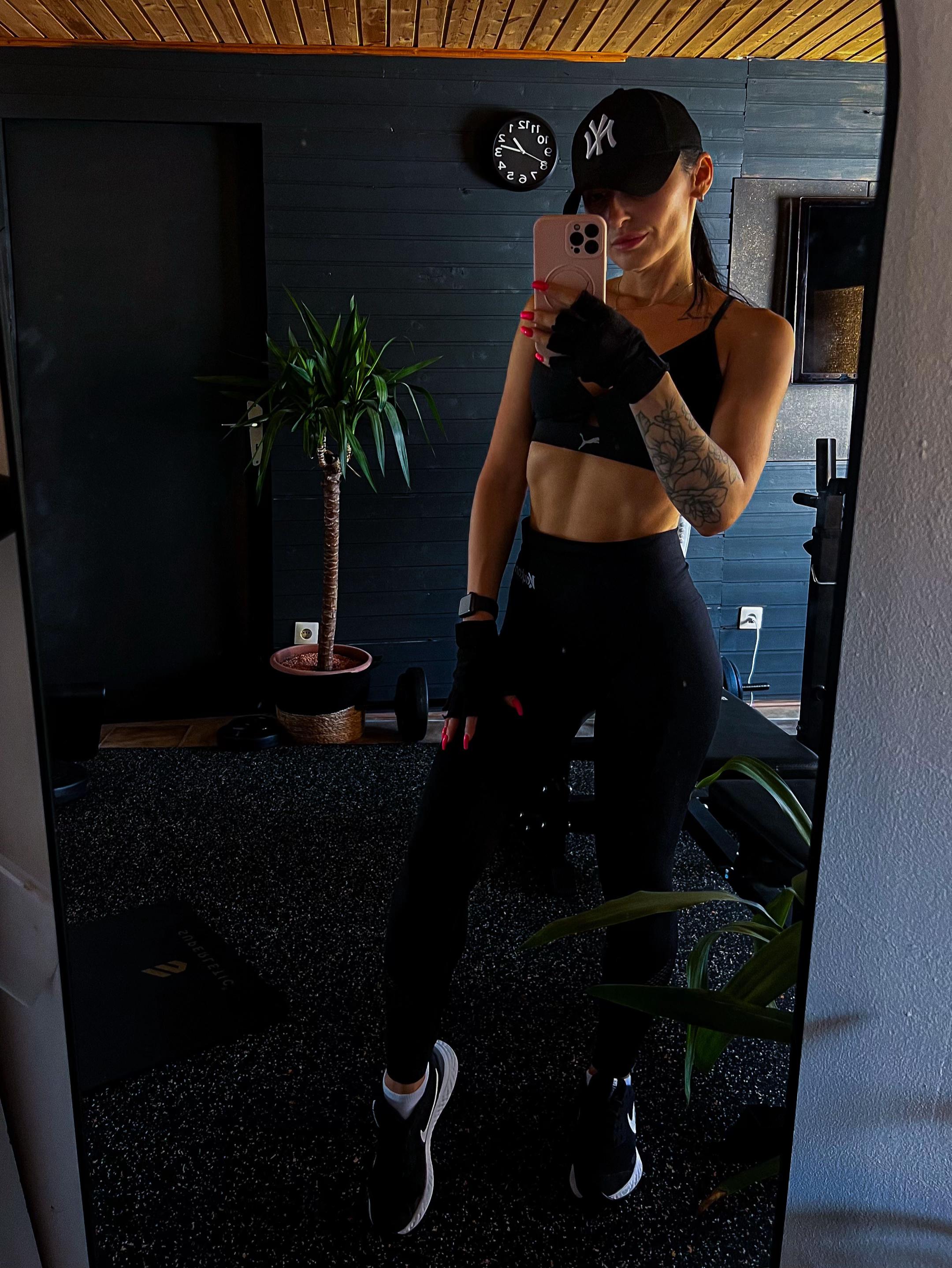 @JuliaFitnessWithLove