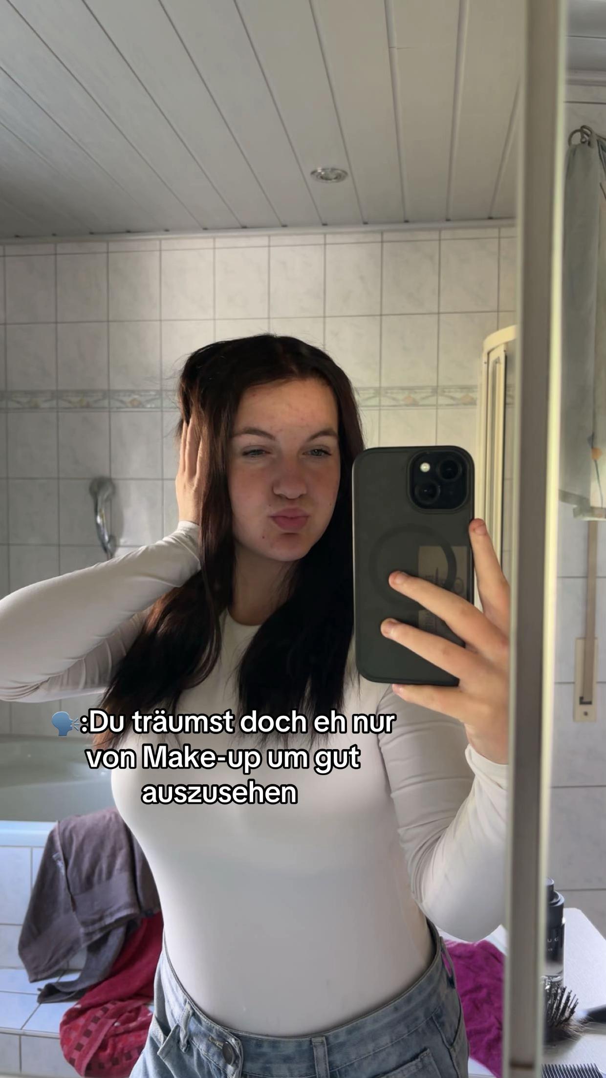 @Lena🌸