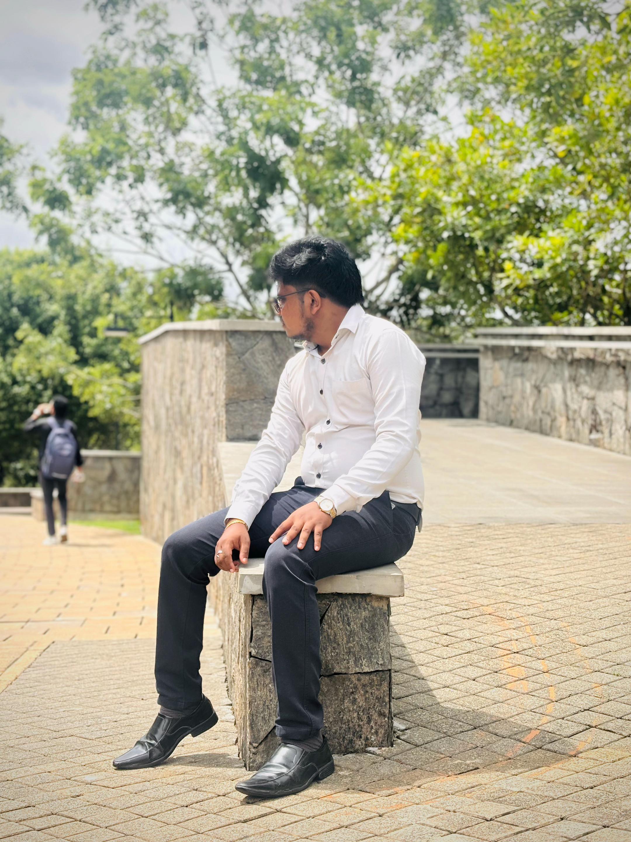 @Induwara |ඉඳුවර |இந்துவரா 🇱🇰