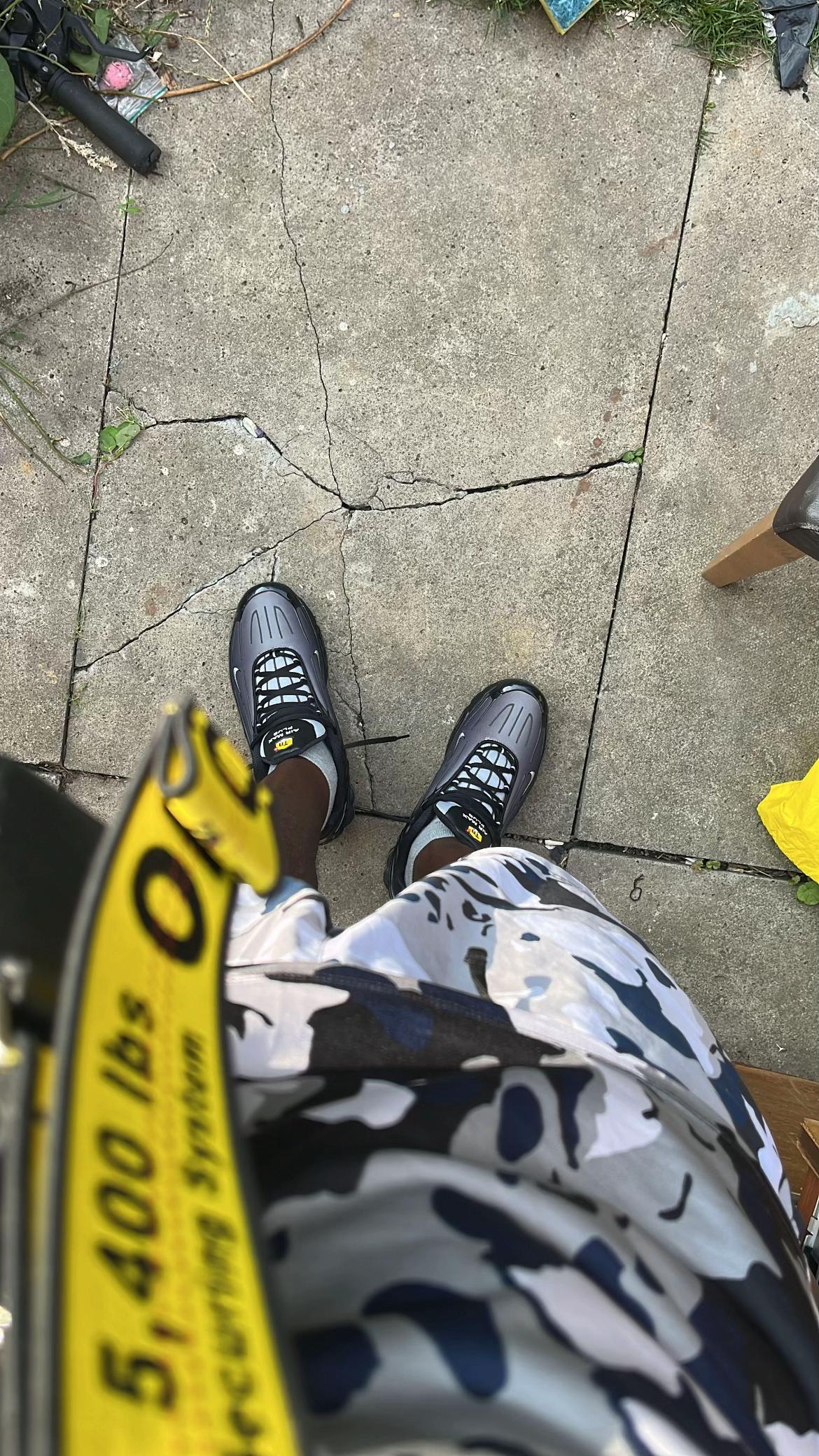 @T1 2 GLO