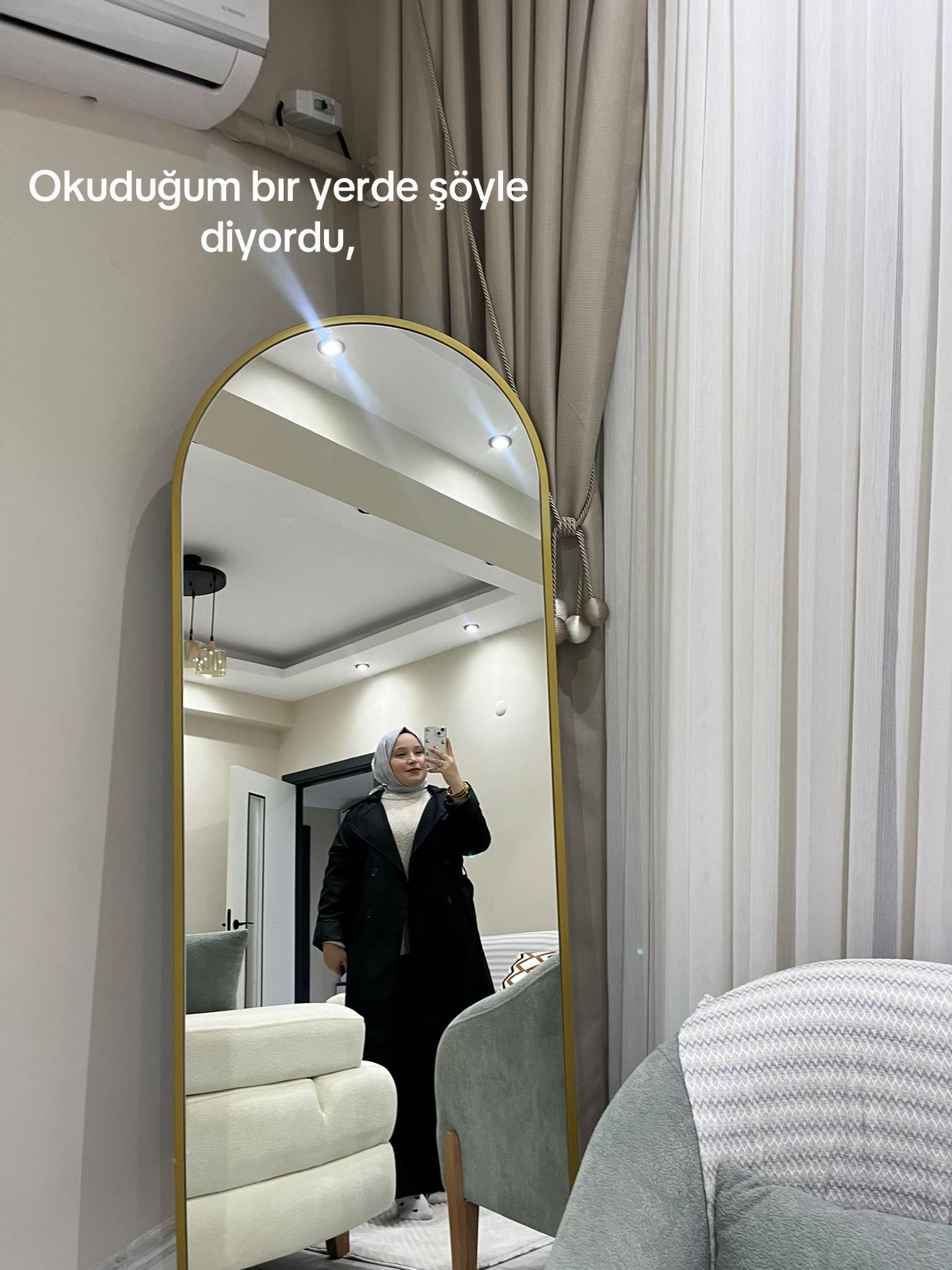 @Ayşegüll