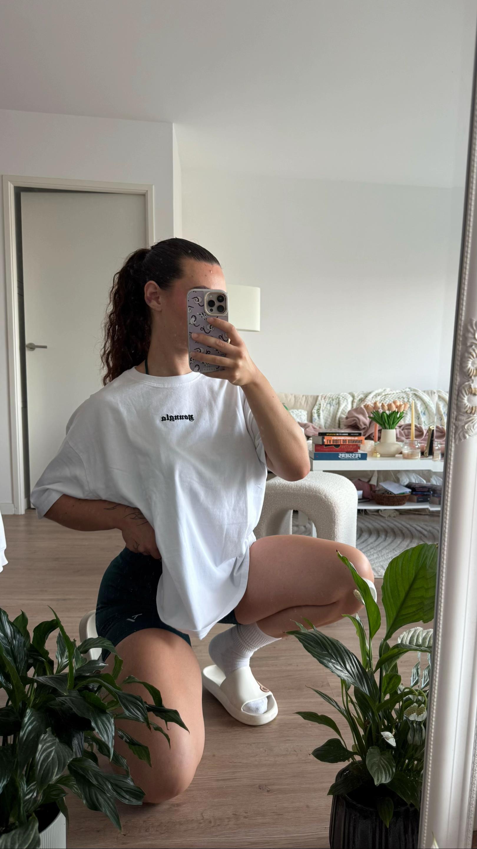 @𝖘𝖔𝖕𝖍𝖎𝖊