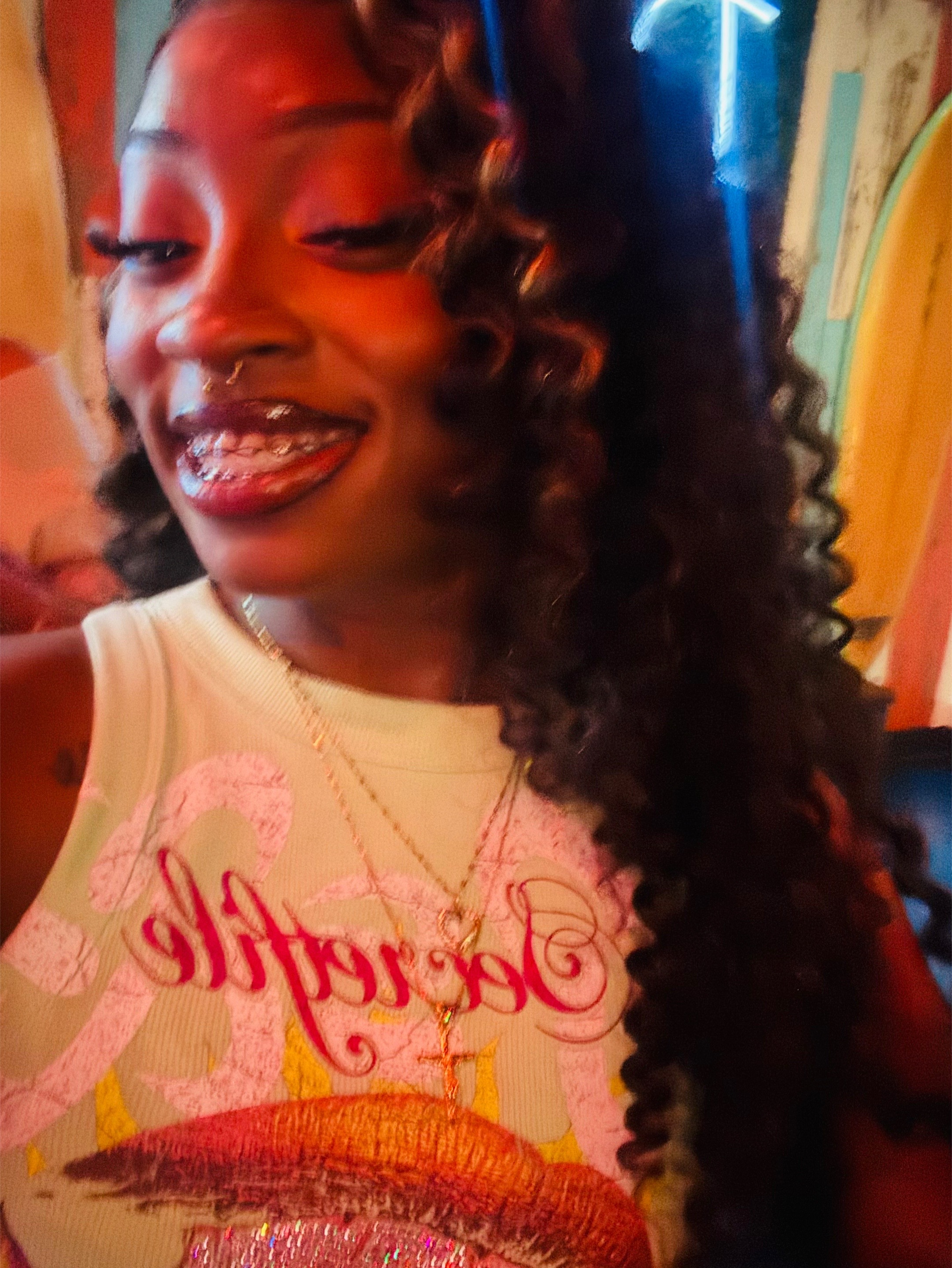 @La'Nae Bae