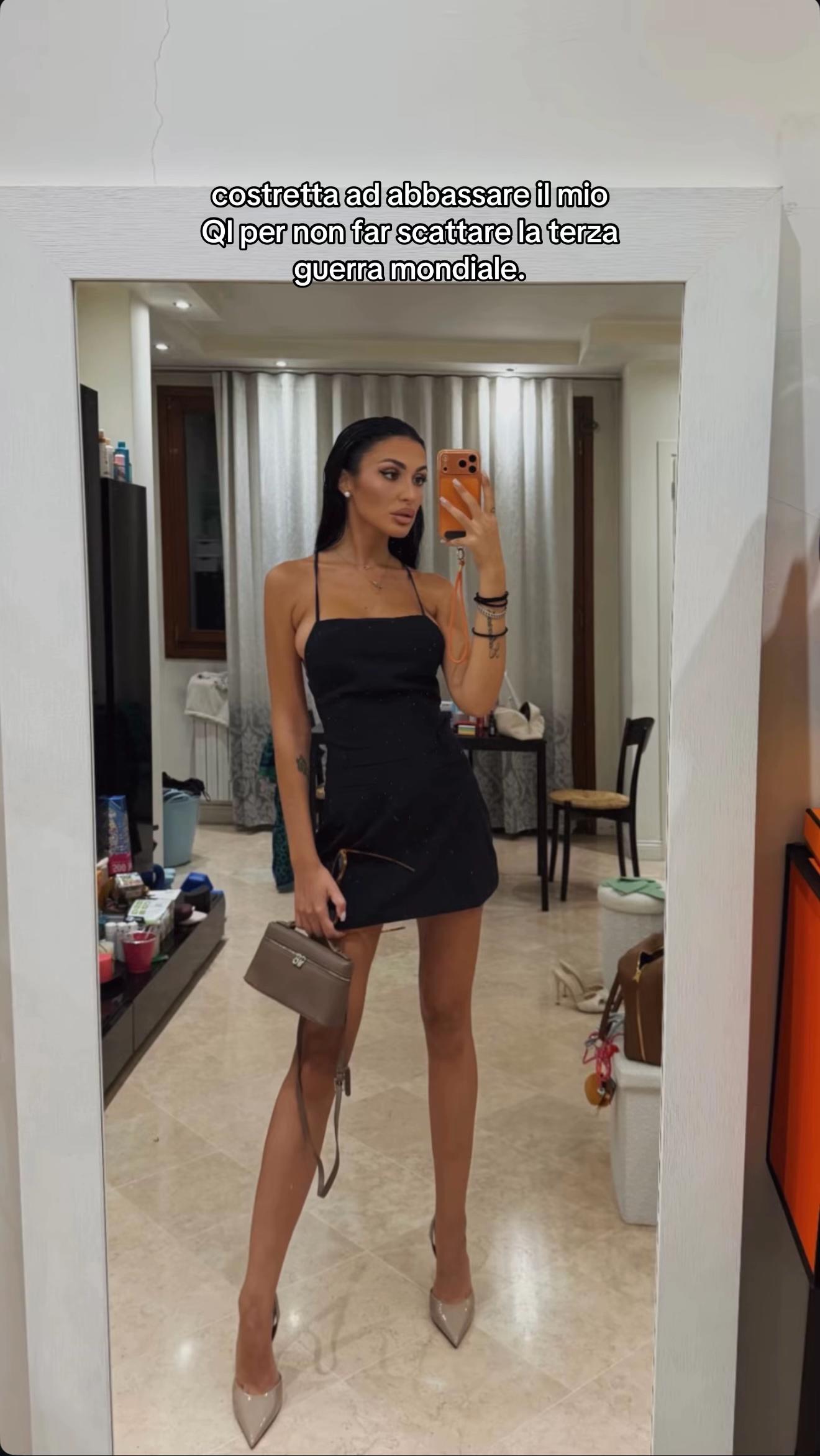 @Carlottavenosi