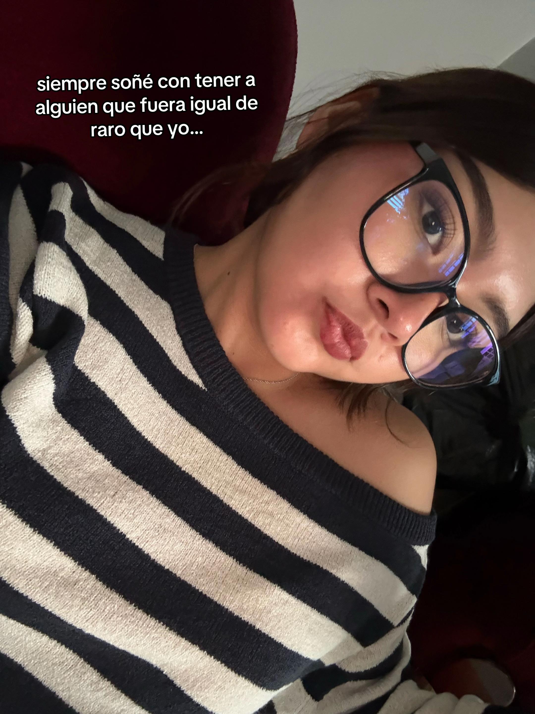 @𝒩
