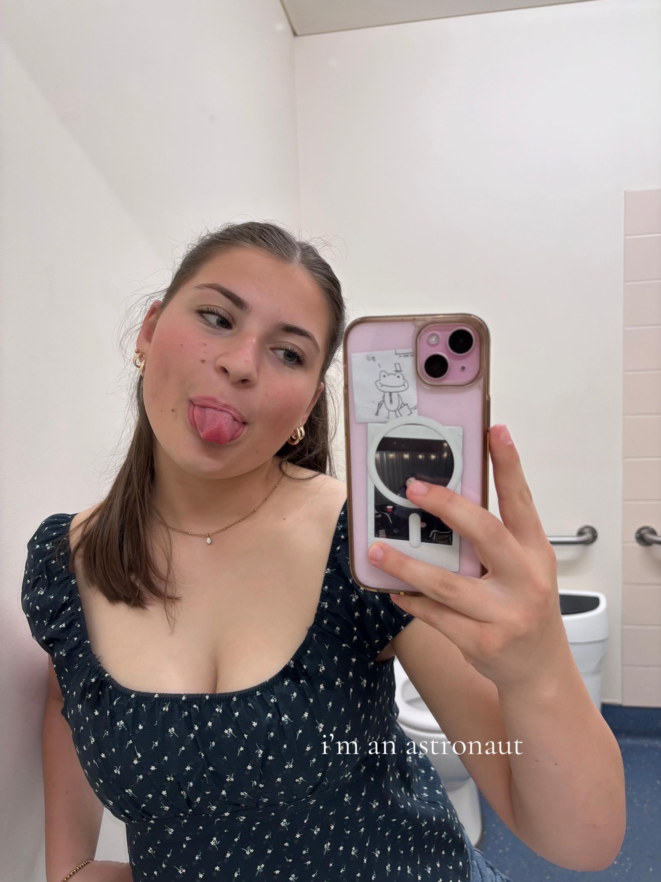 @charlee 🎰