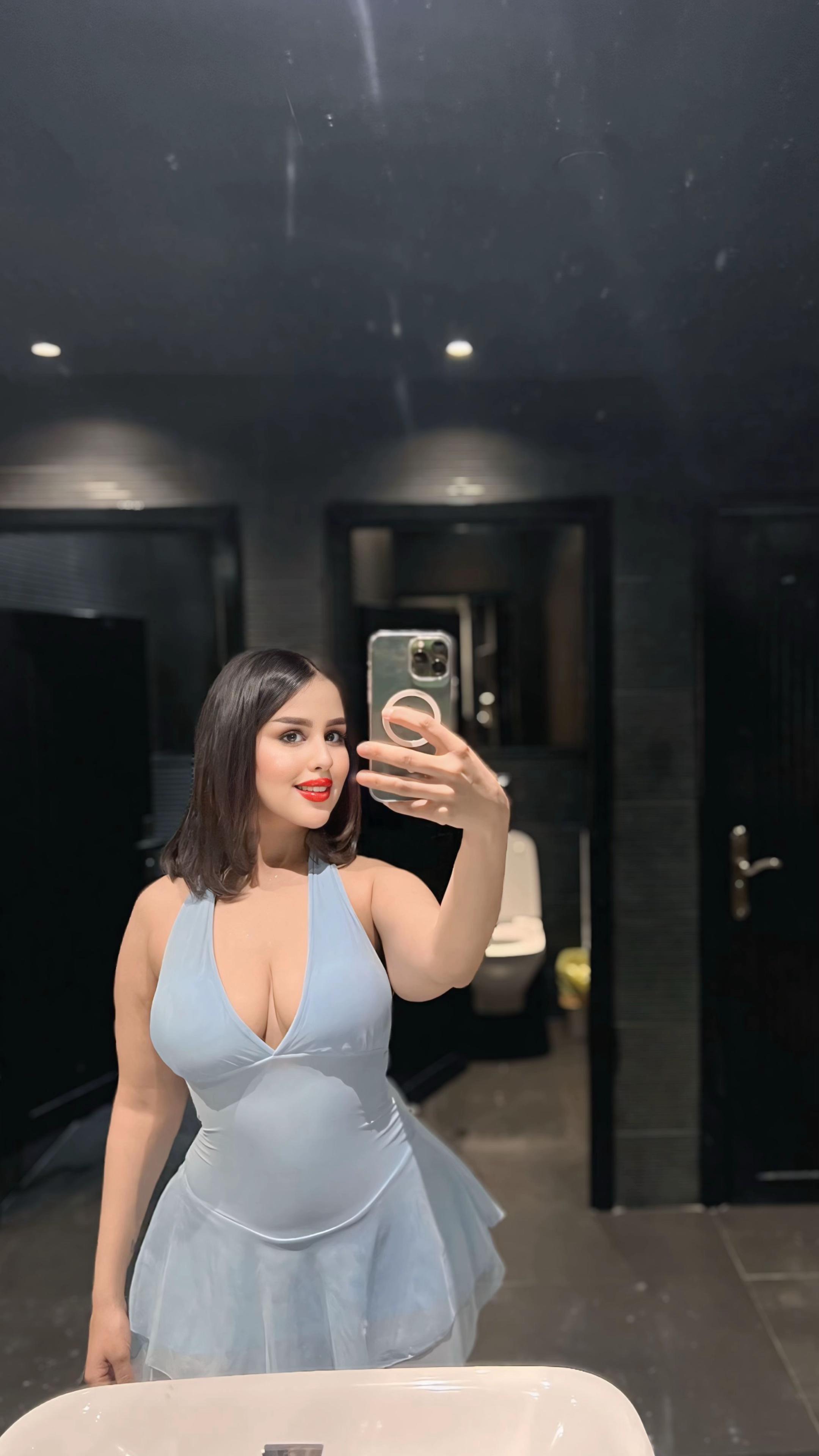 @Yassmina
