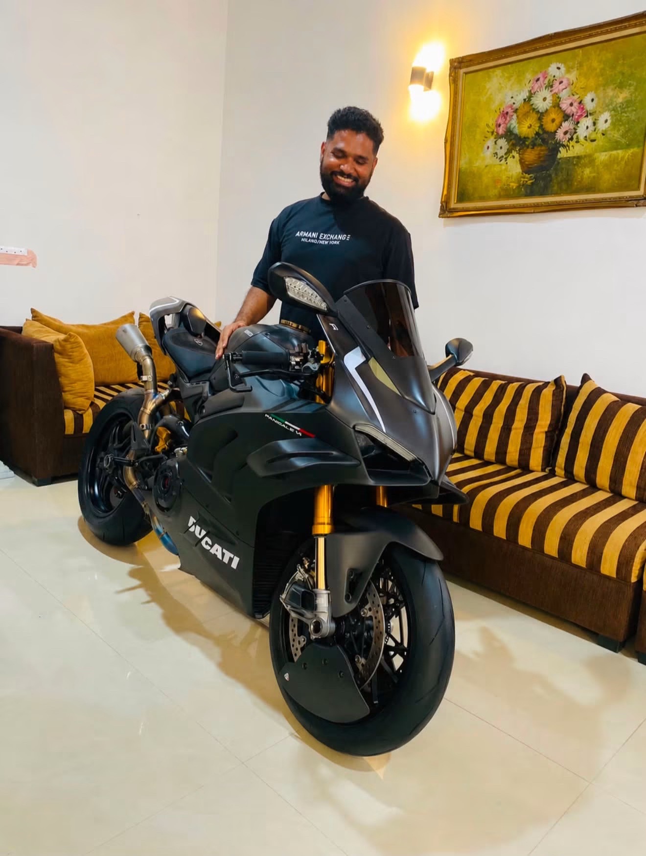 @Srilanka Highcapacity Bikes