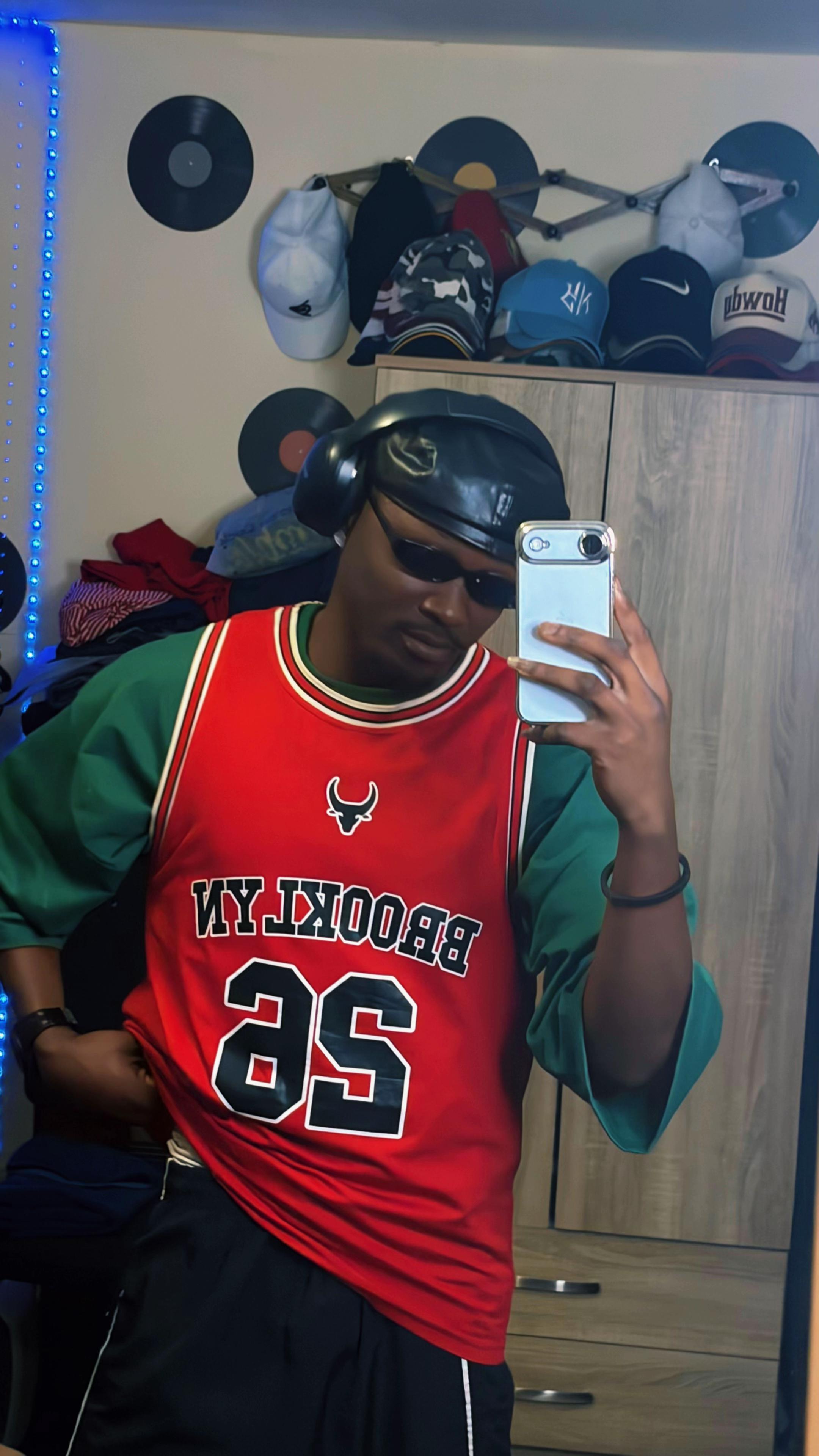 @jhaik_hoodmade