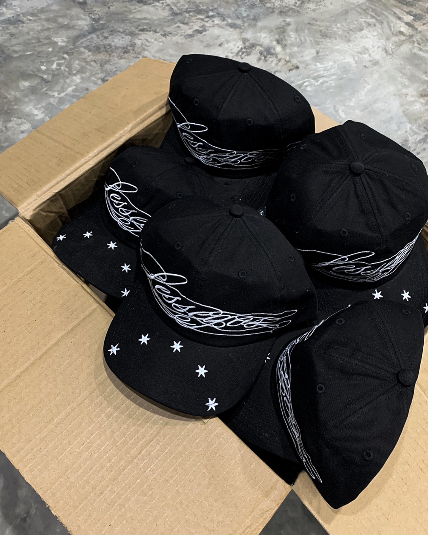 @Lessegos apparel