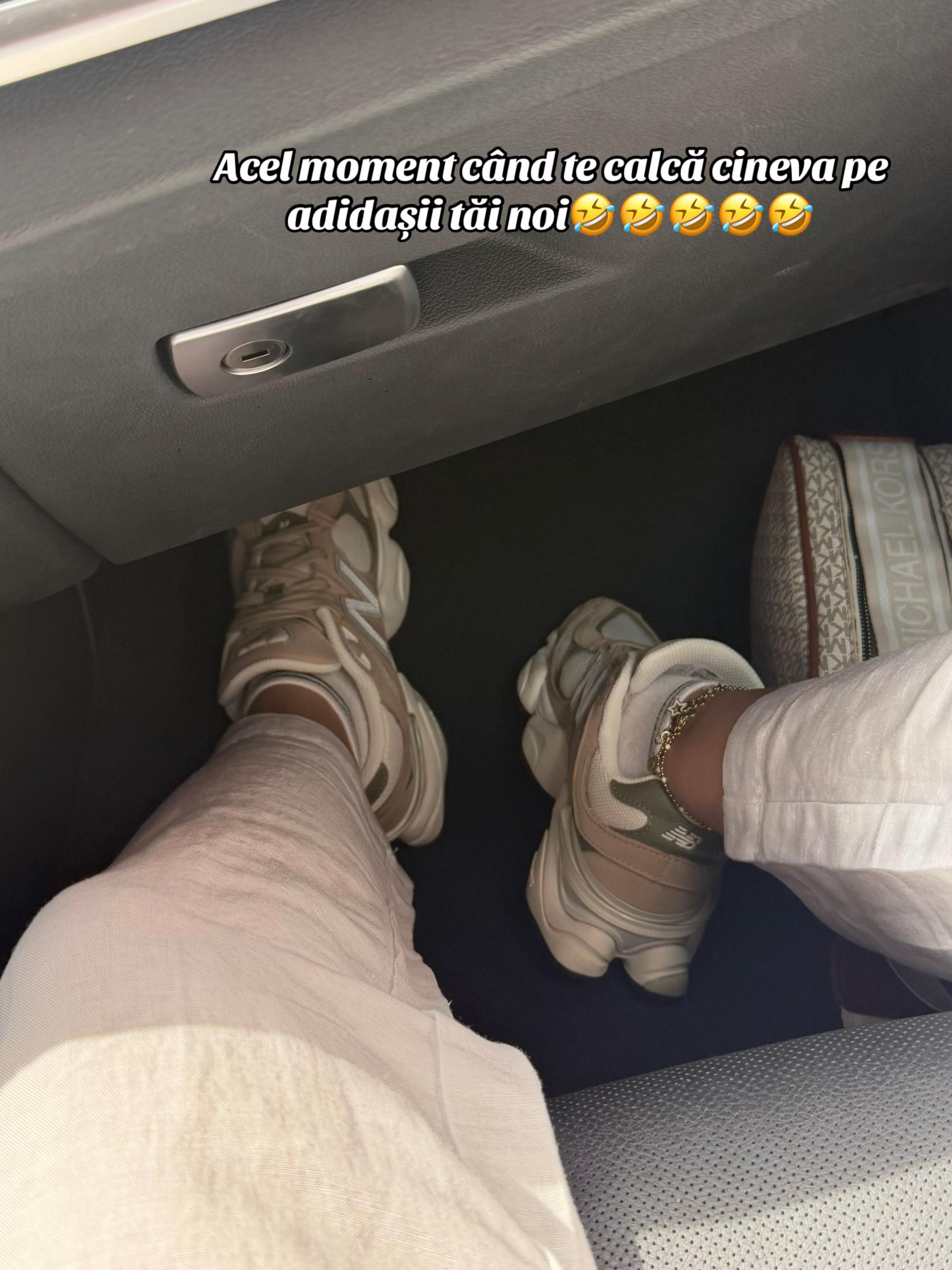 @🤍