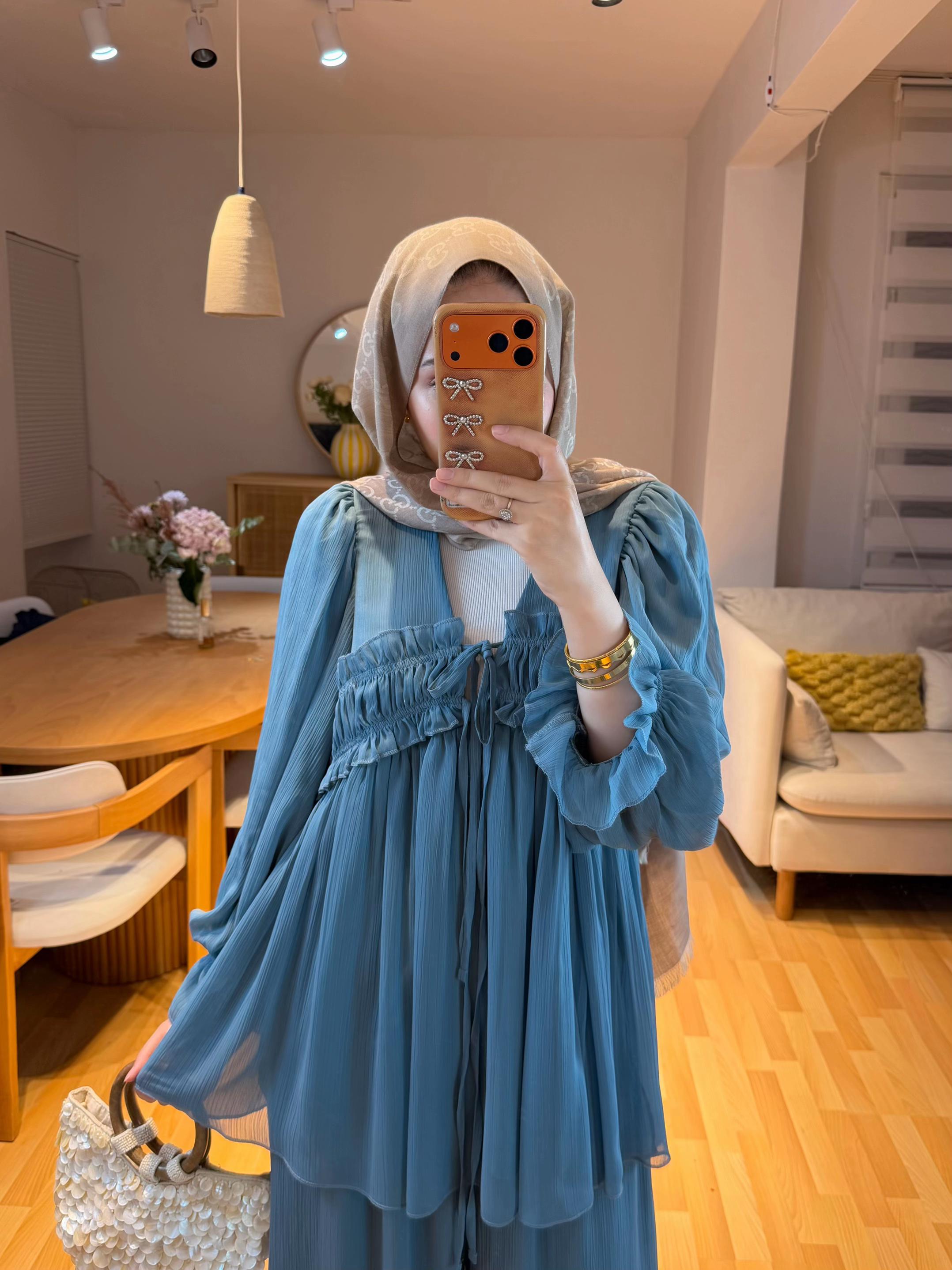@&Ouml;znur