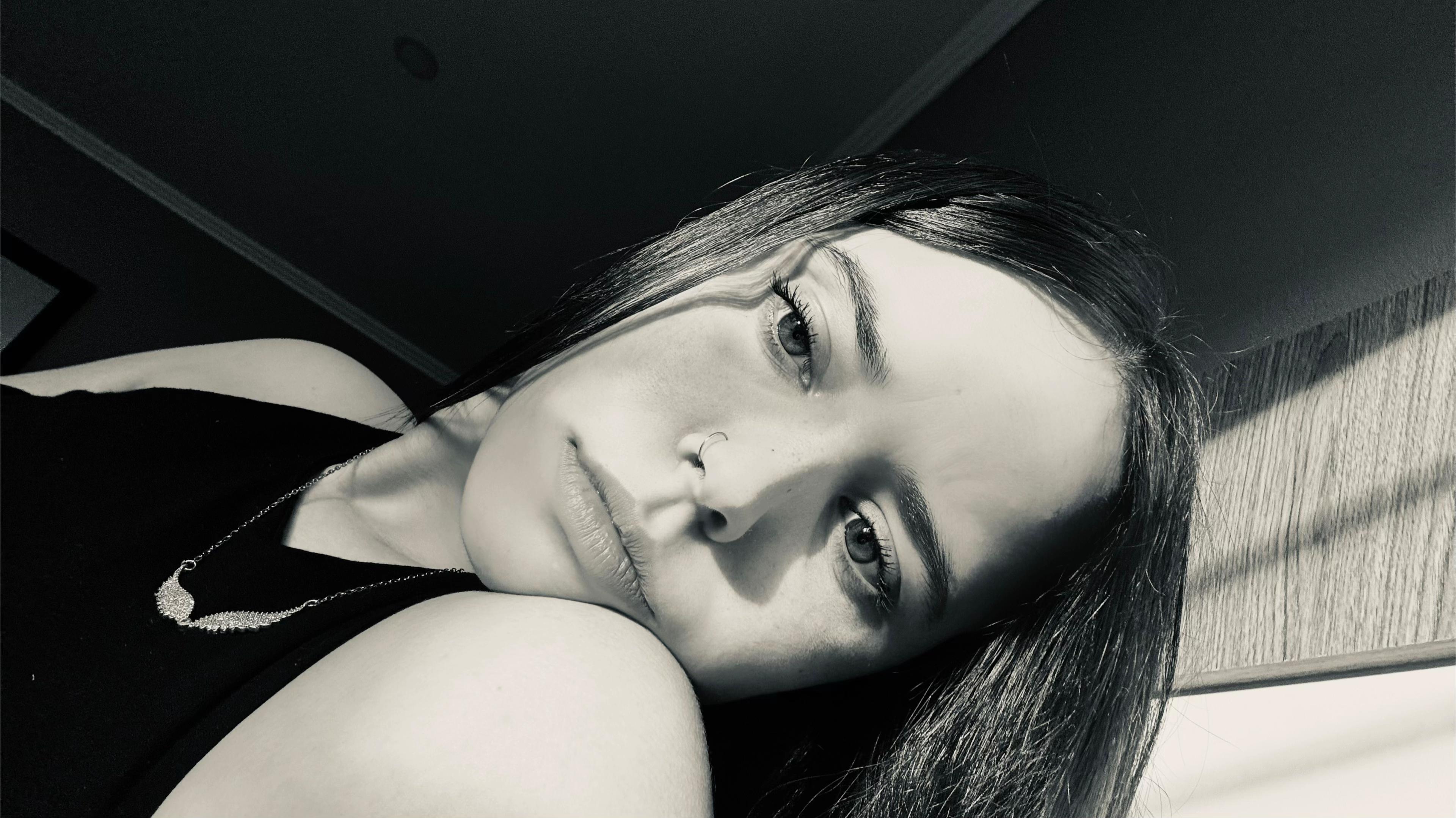 @Abriltt