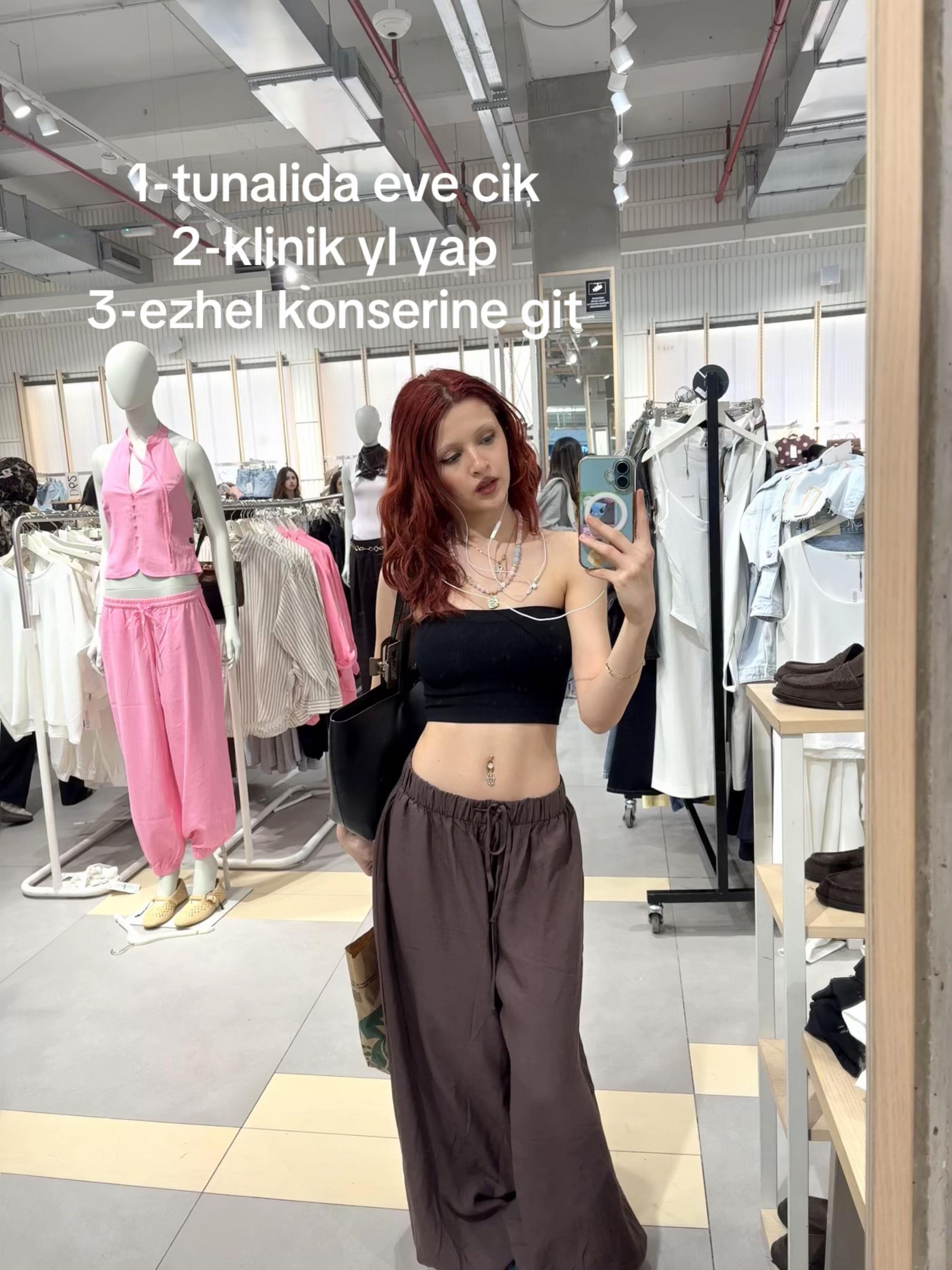 @v1snebrownie