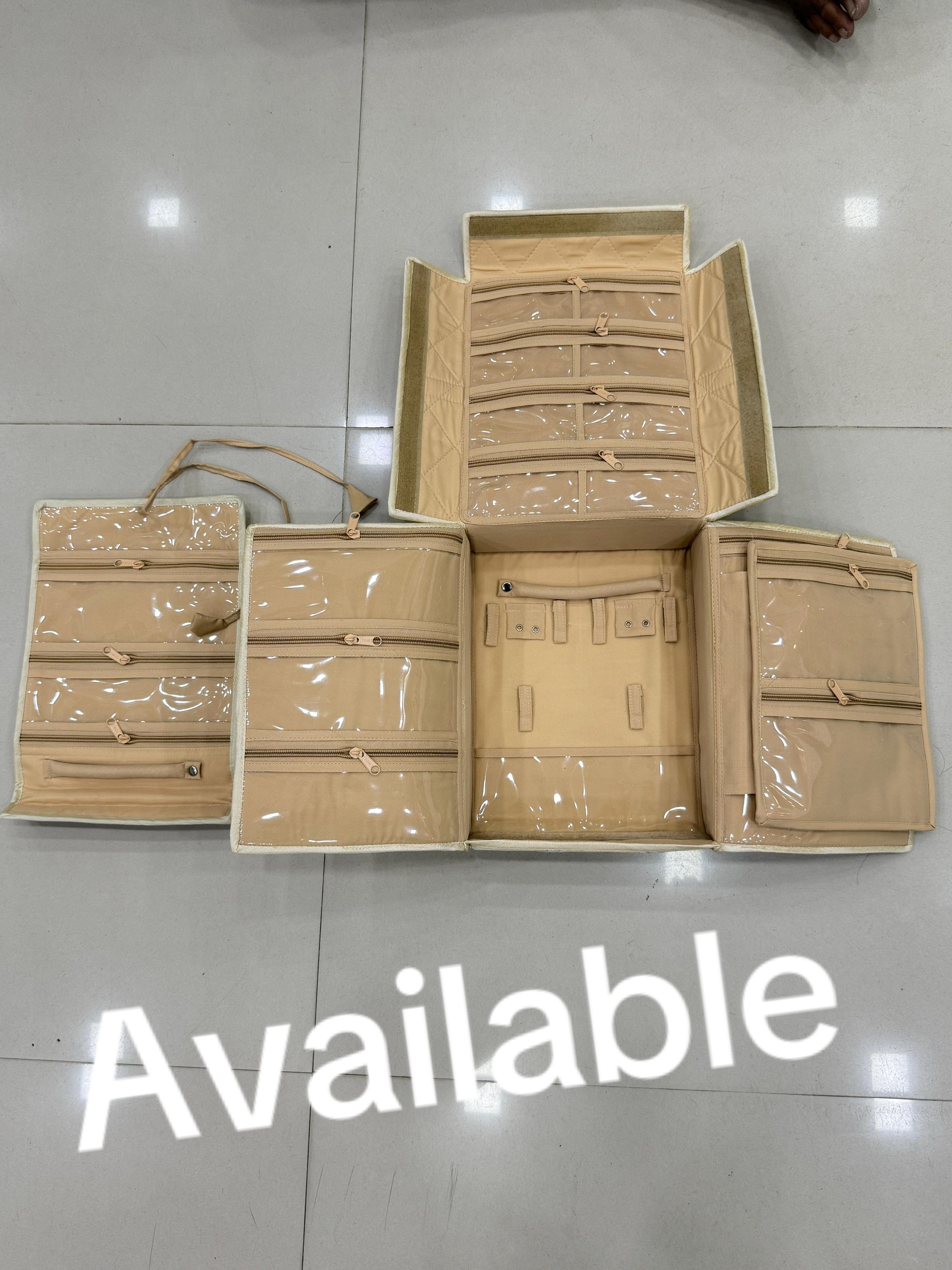 @Dhanvi Colletion