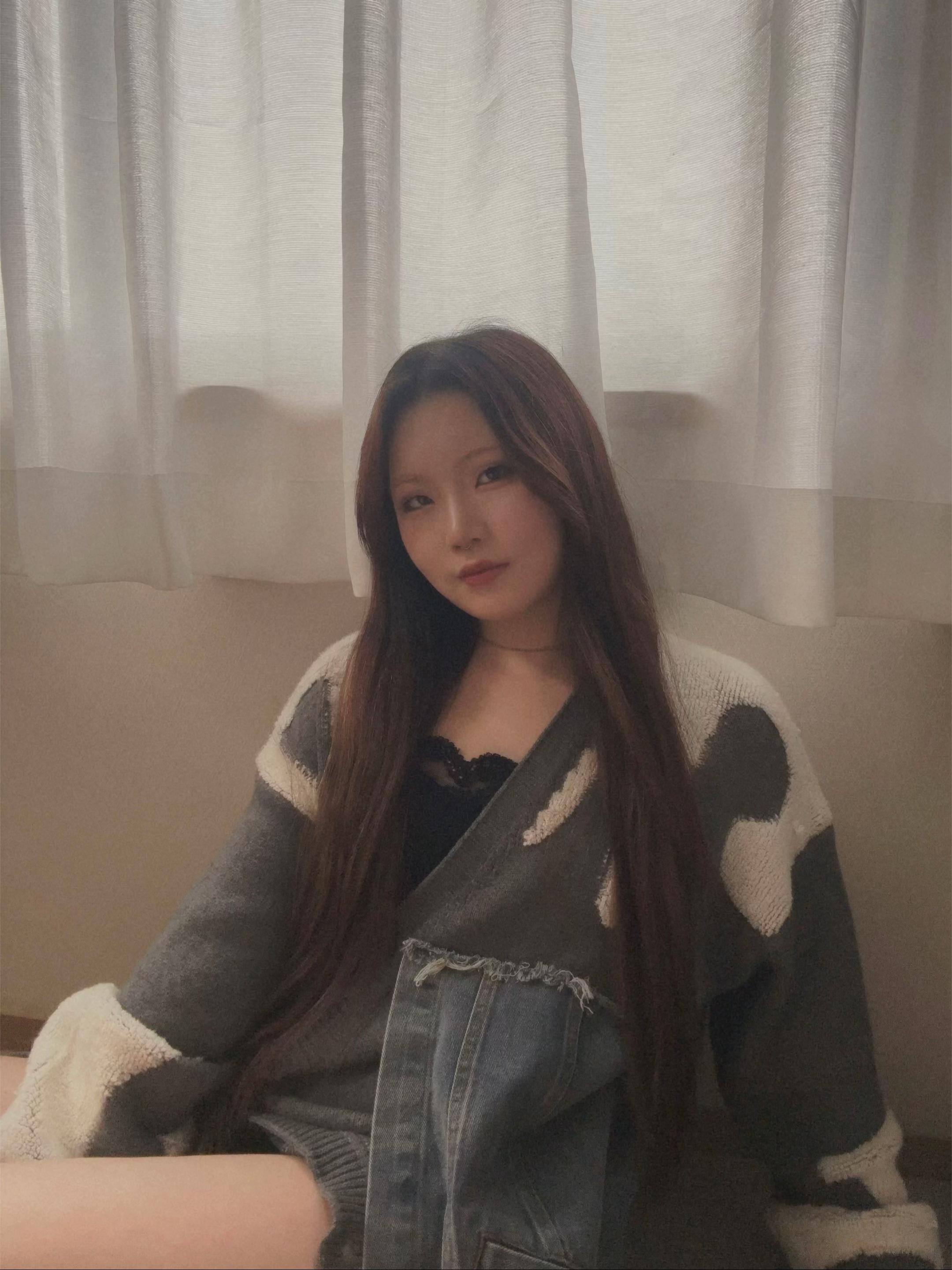 @愛奏 / 𝐀𝐈𝐍𝐀