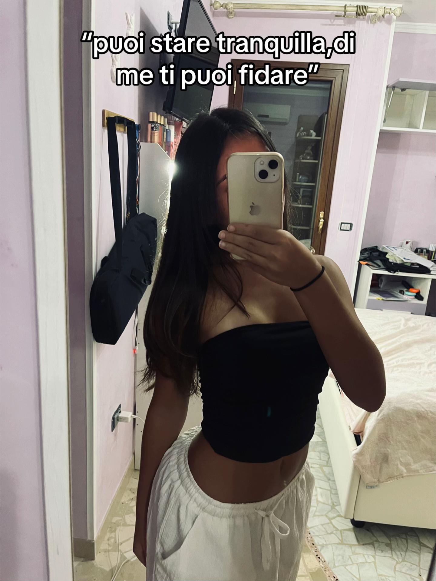 @𝟐𝟐