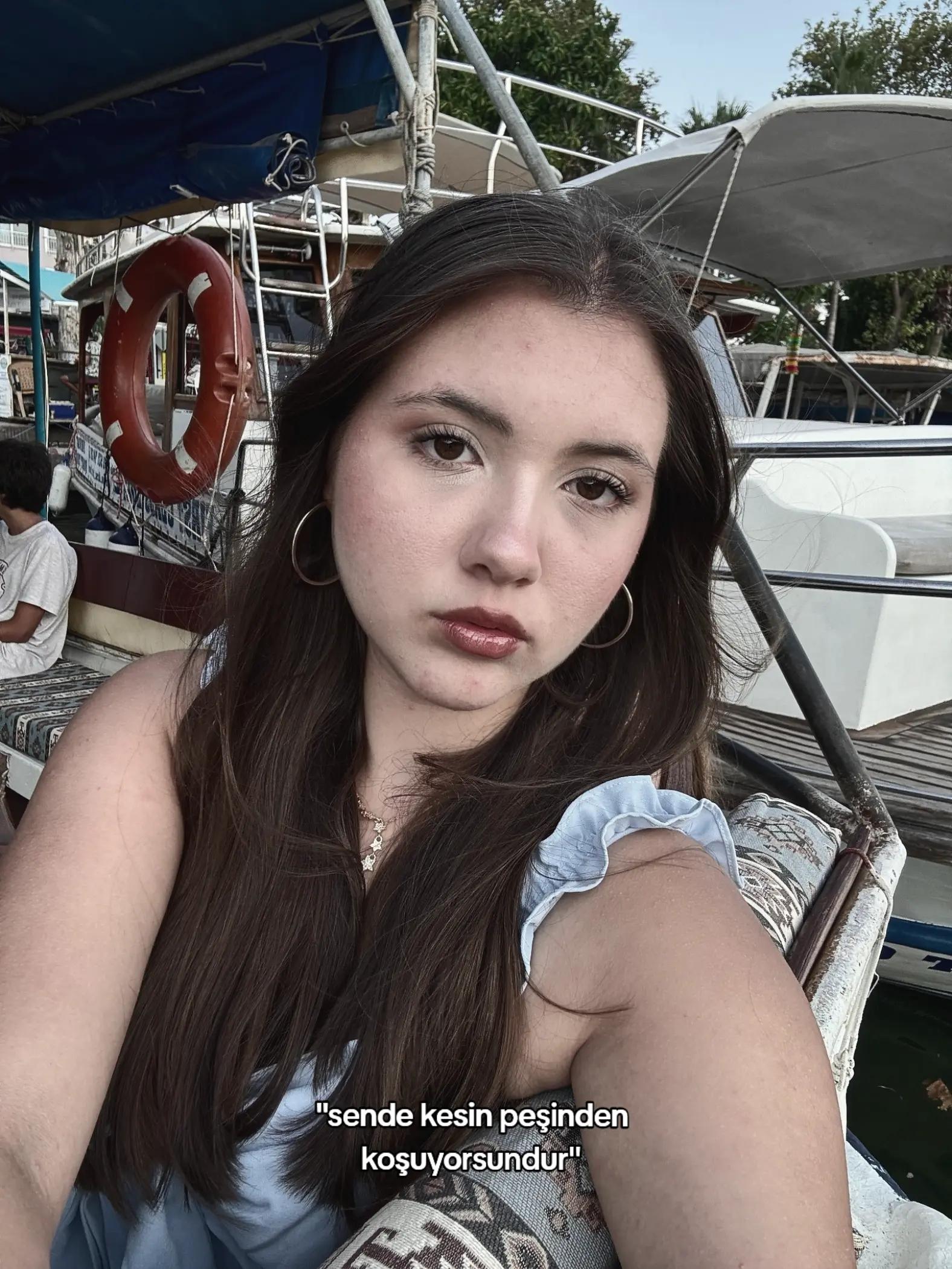 @𝓜𝓮𝓵𝓲𝓴𝓮丰