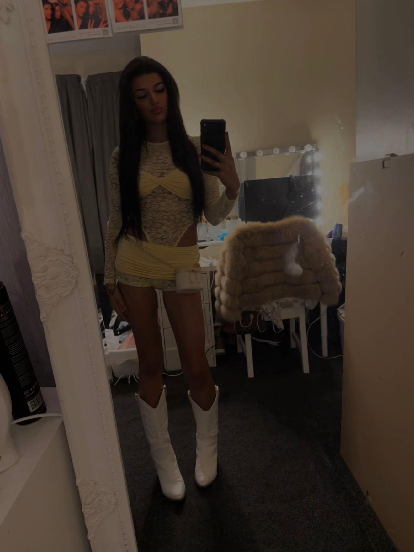 @ALISHA👸🏻