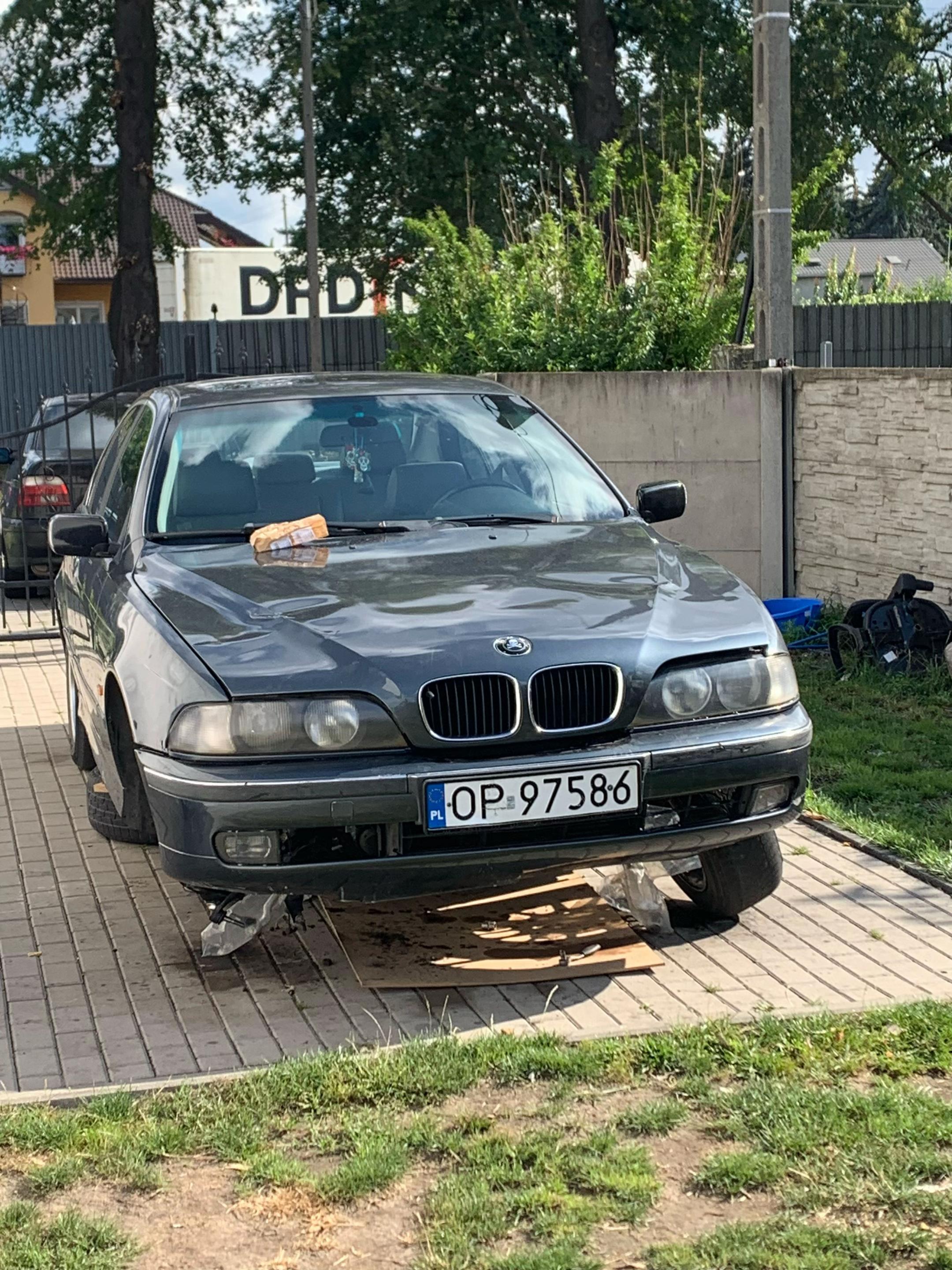 @E39🖤