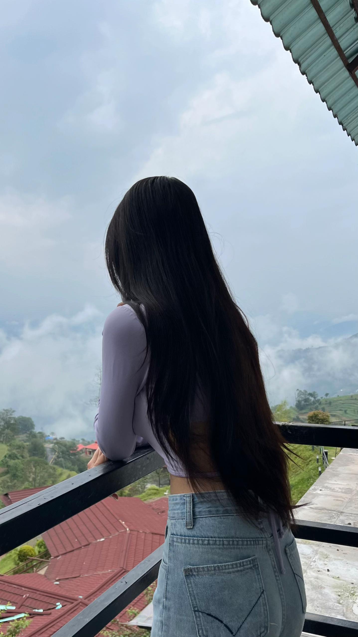 @Ꮧ