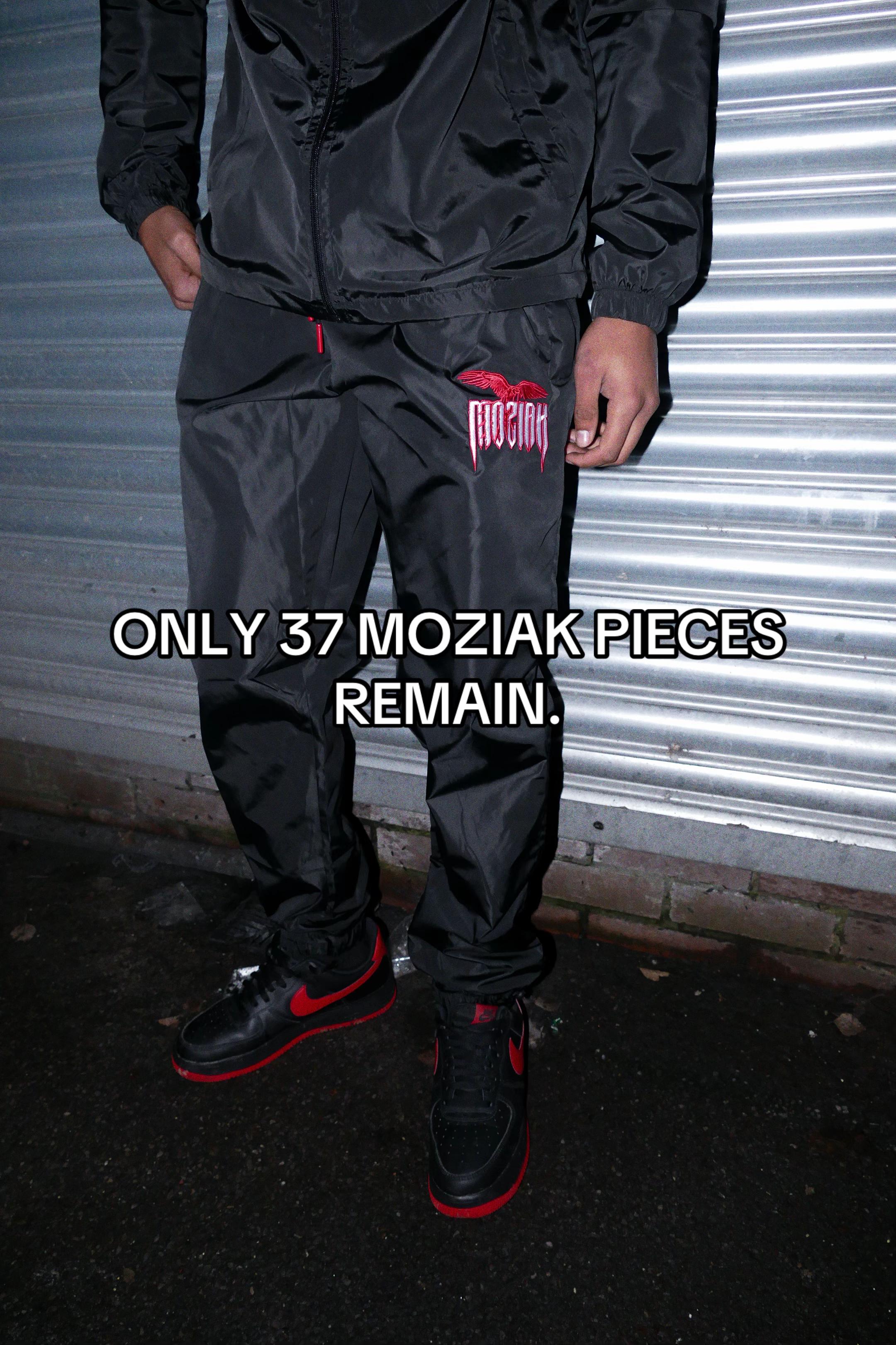 @Moziak Clothing