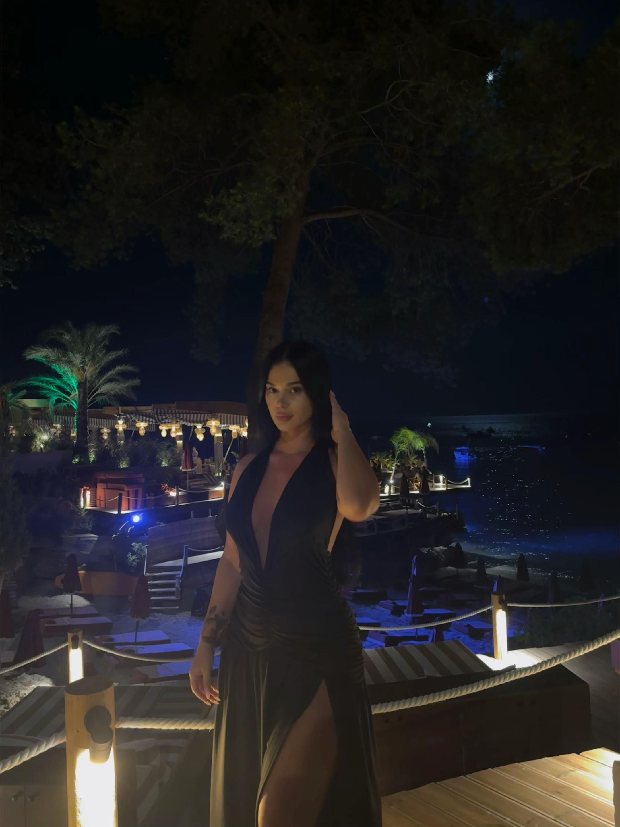 @Elisabeta