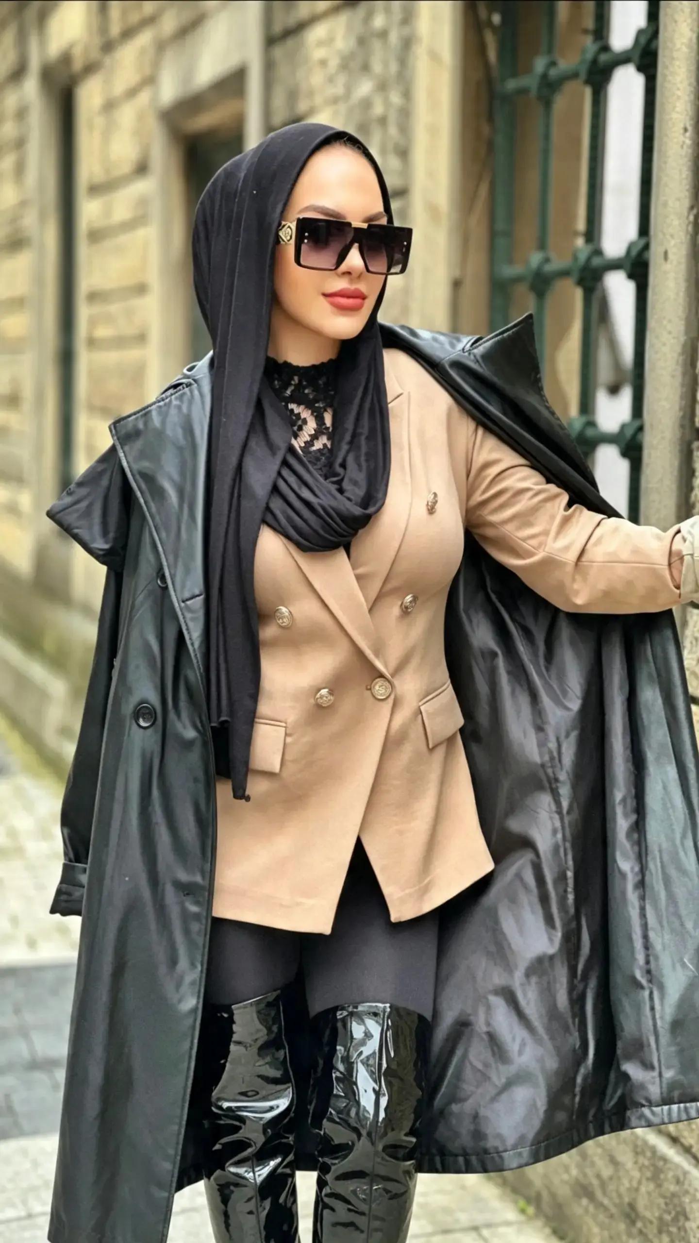 @Esra Rabia