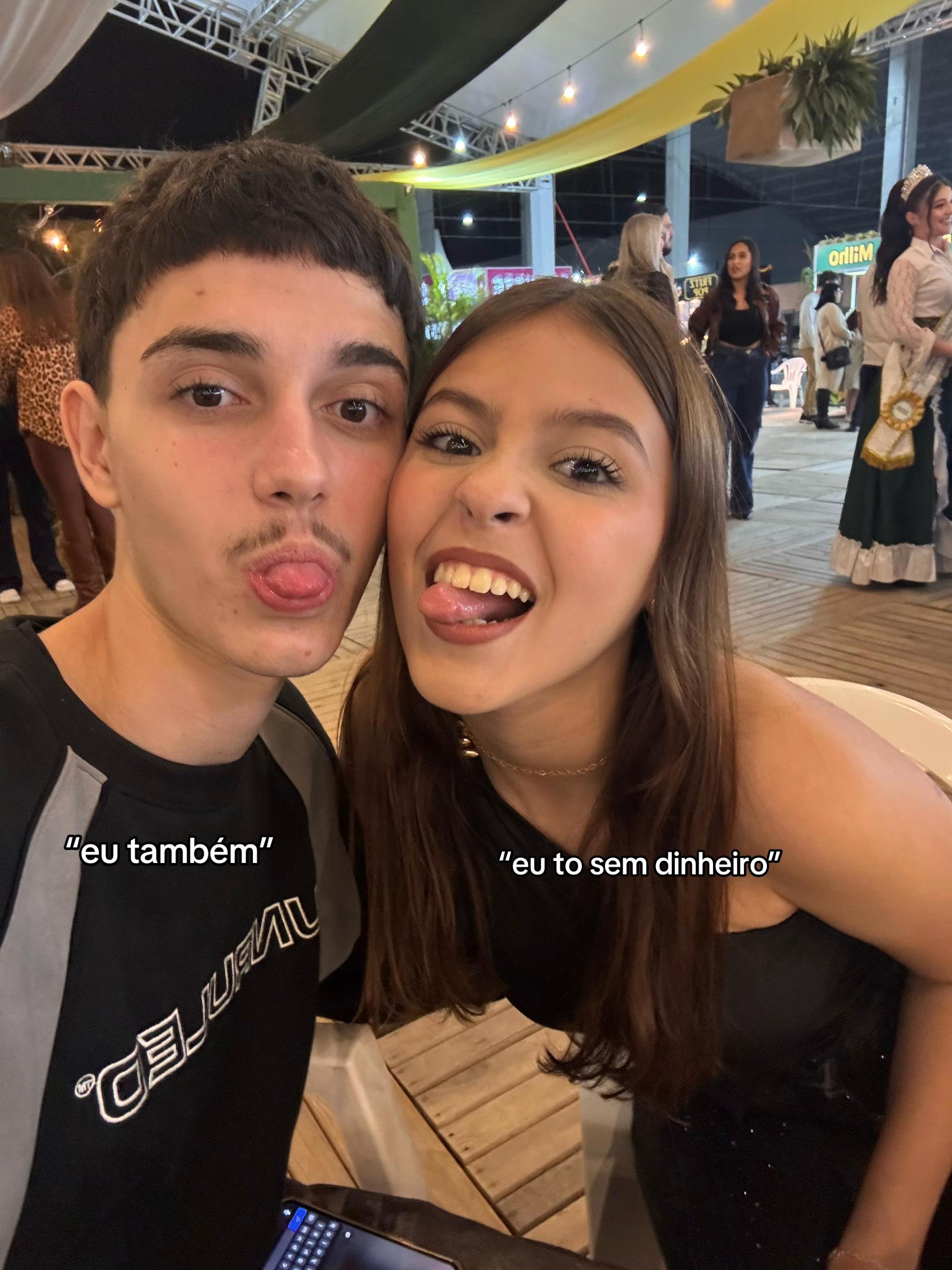 @Julia Senna 🪭🎡