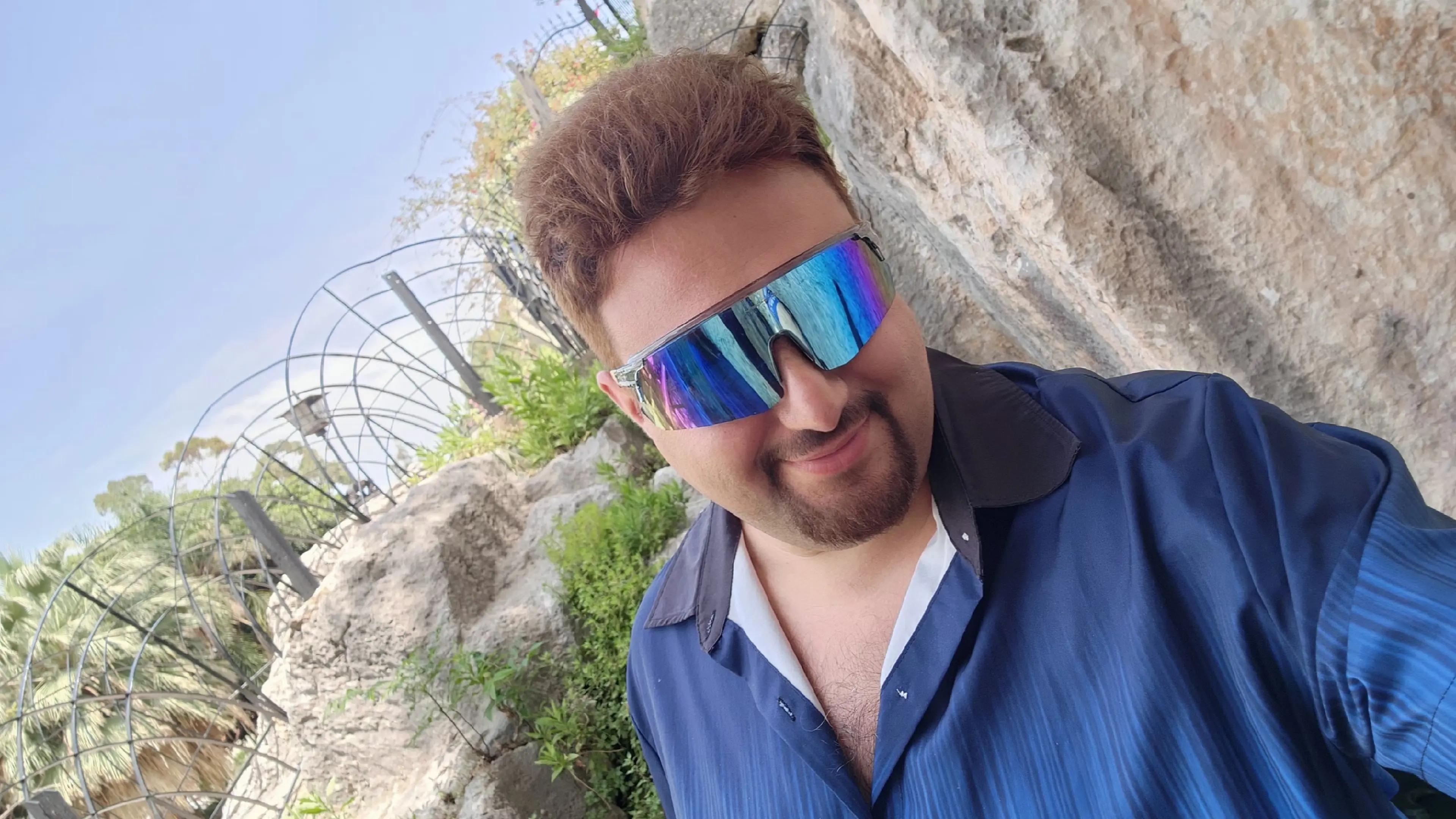 @Dr Elias Rhayem