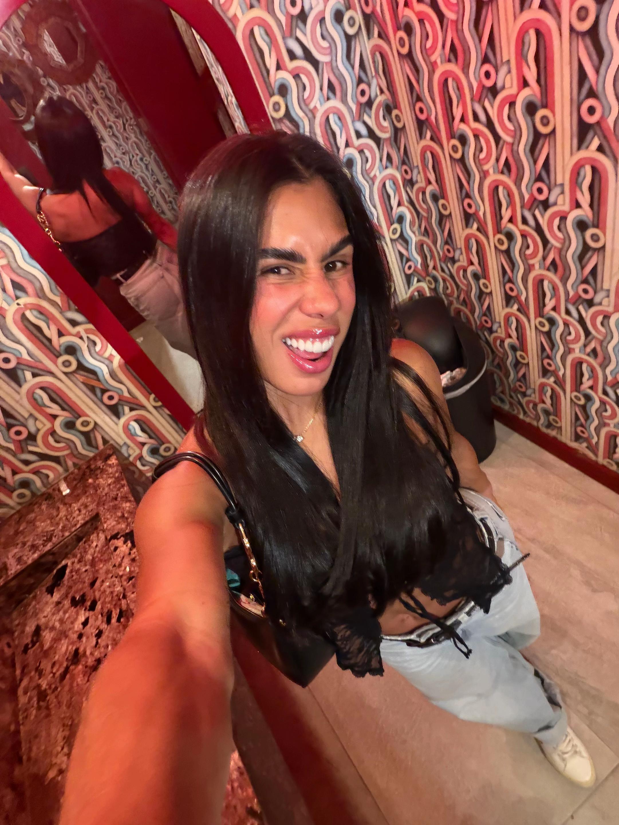 @Vanessa Azuaje