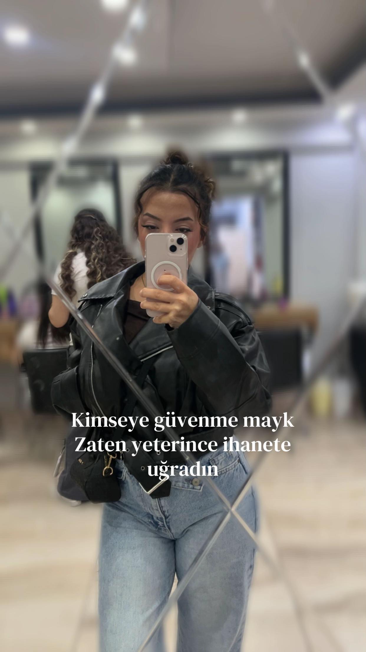 @&pound;lmas