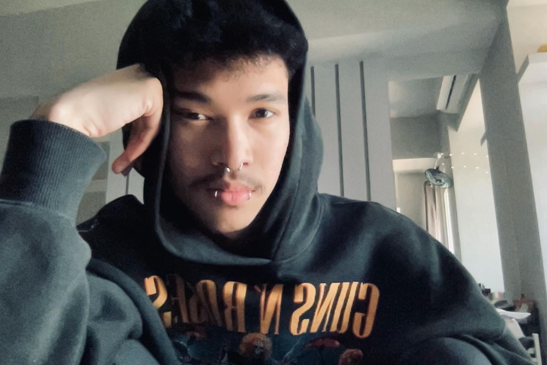 @AdammWehh
