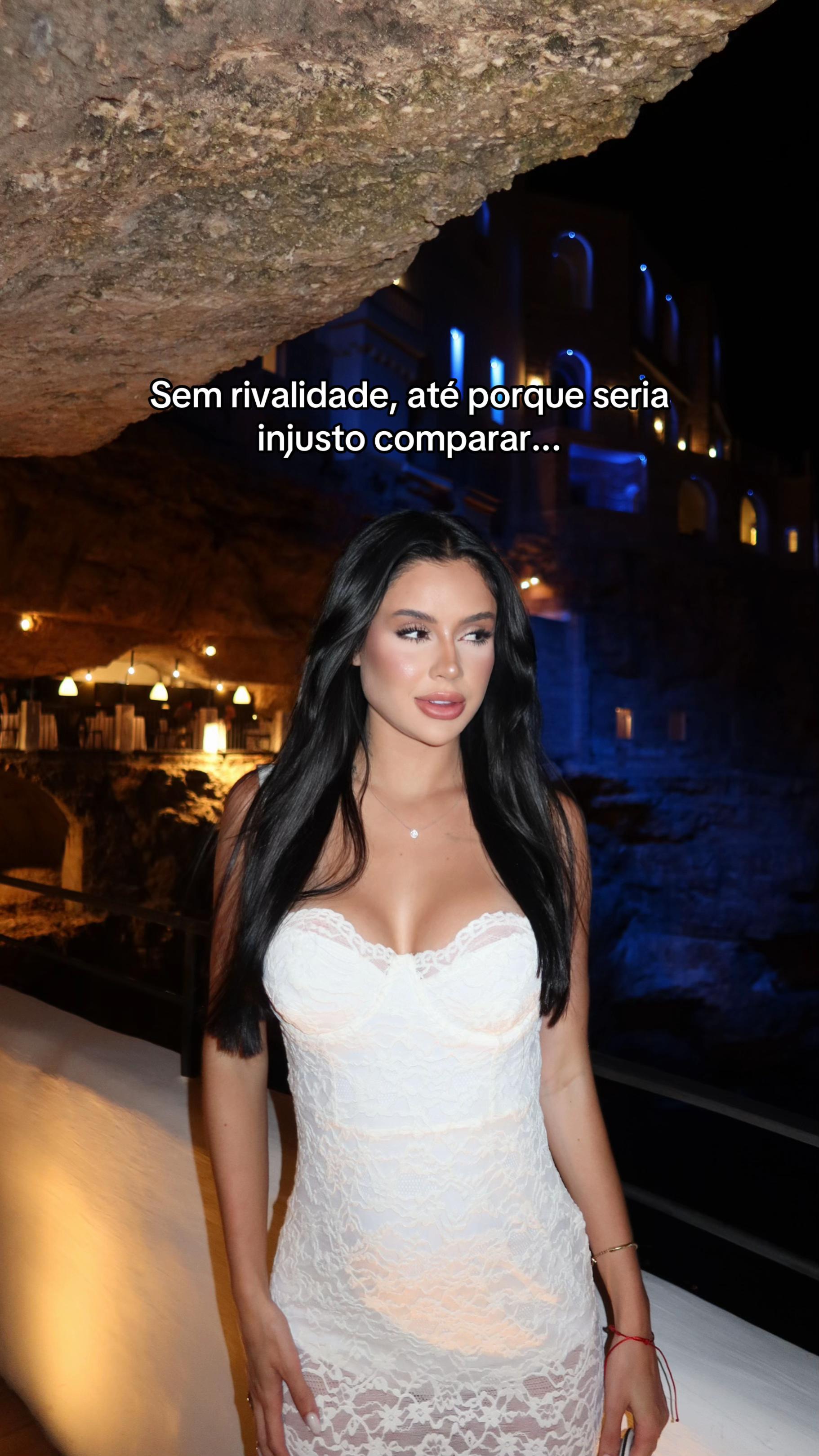 @Vit&oacute;ria Silvestre