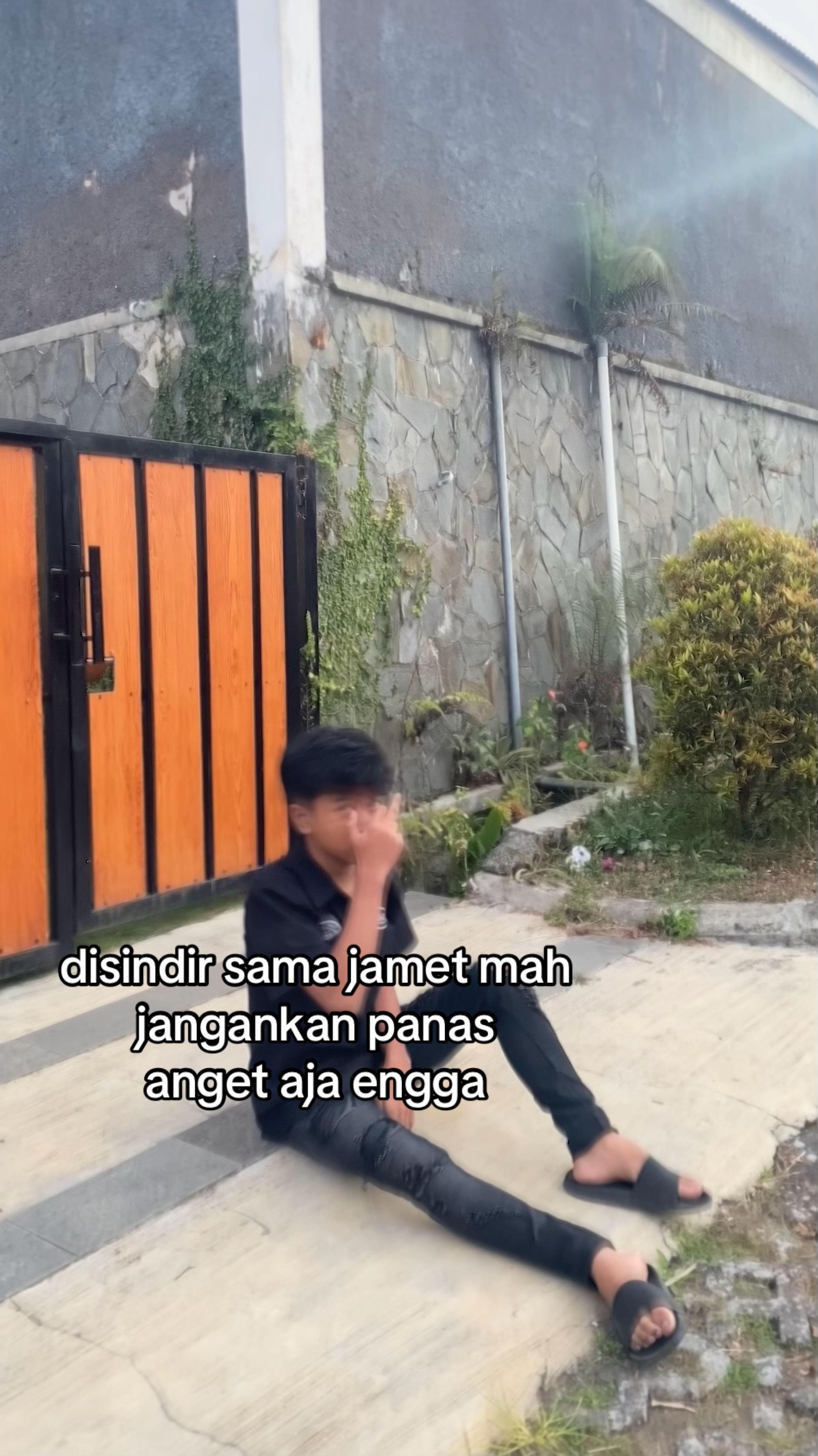 @hakimz002