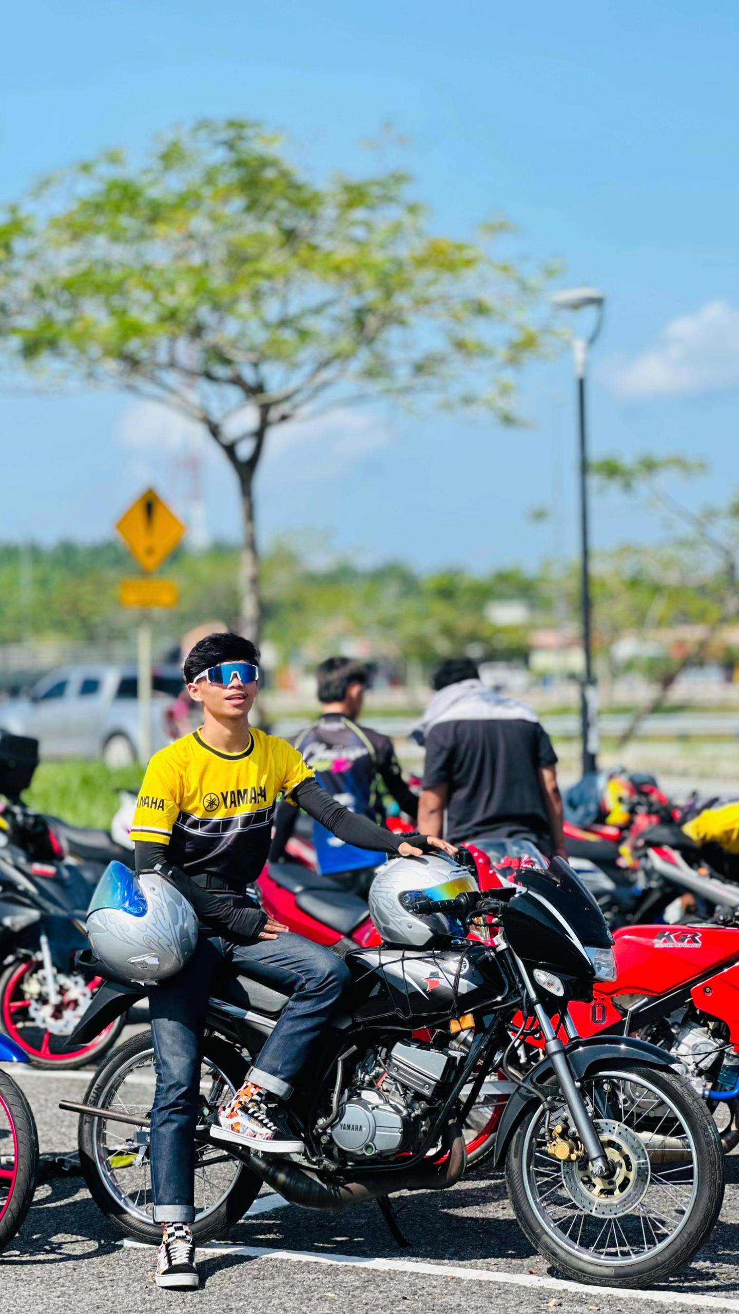 @DEKZIQQ