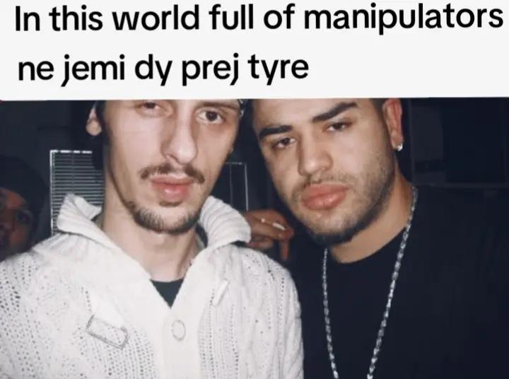 @⃟