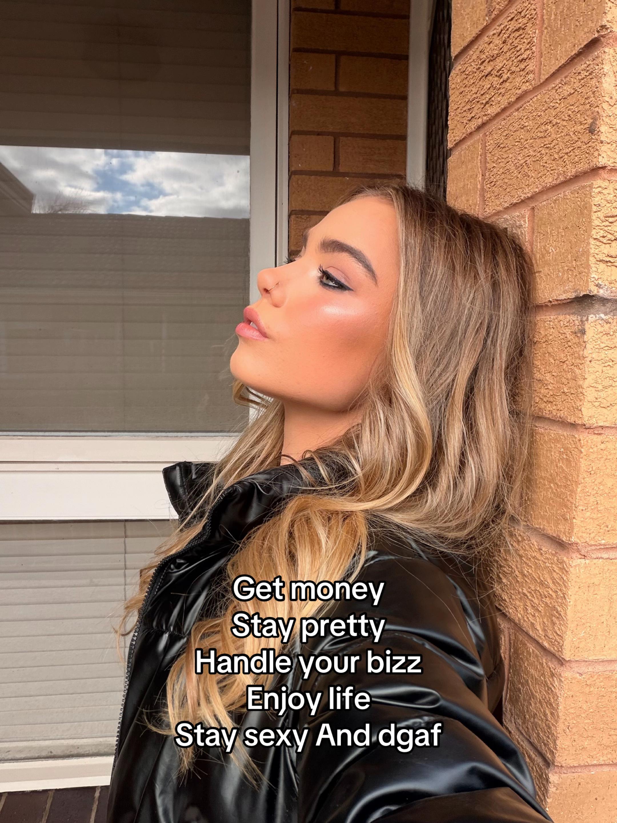 @Amber Grace Wilksch ✪