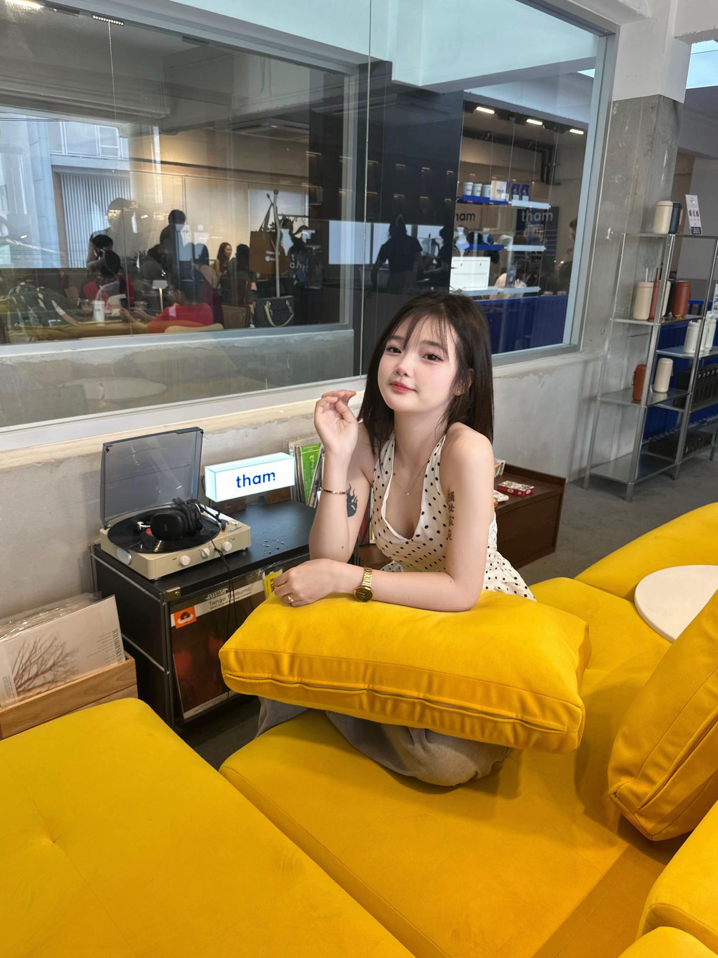 @Apisara