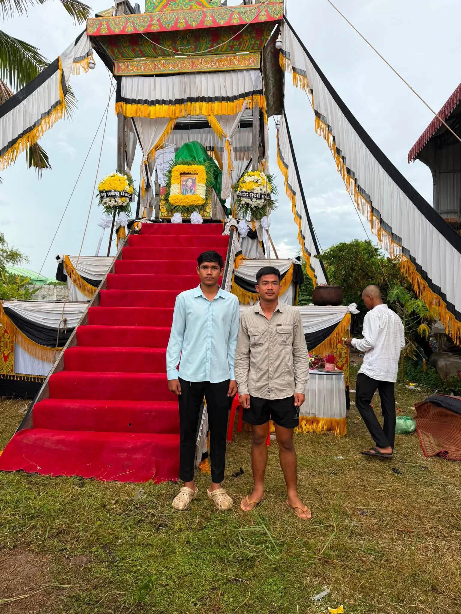 @Roeung CheTra