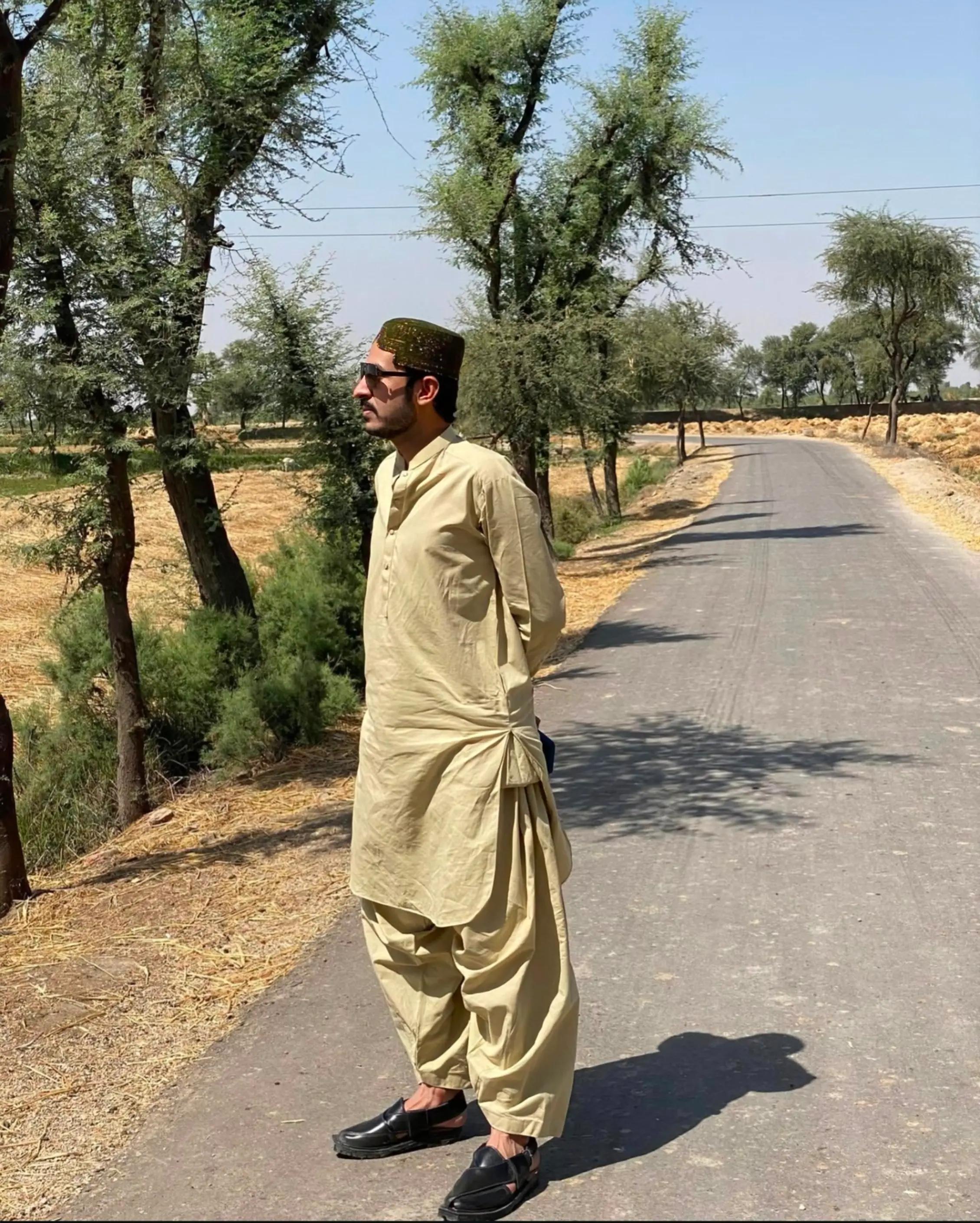 @TANVEER MALIK 🌿