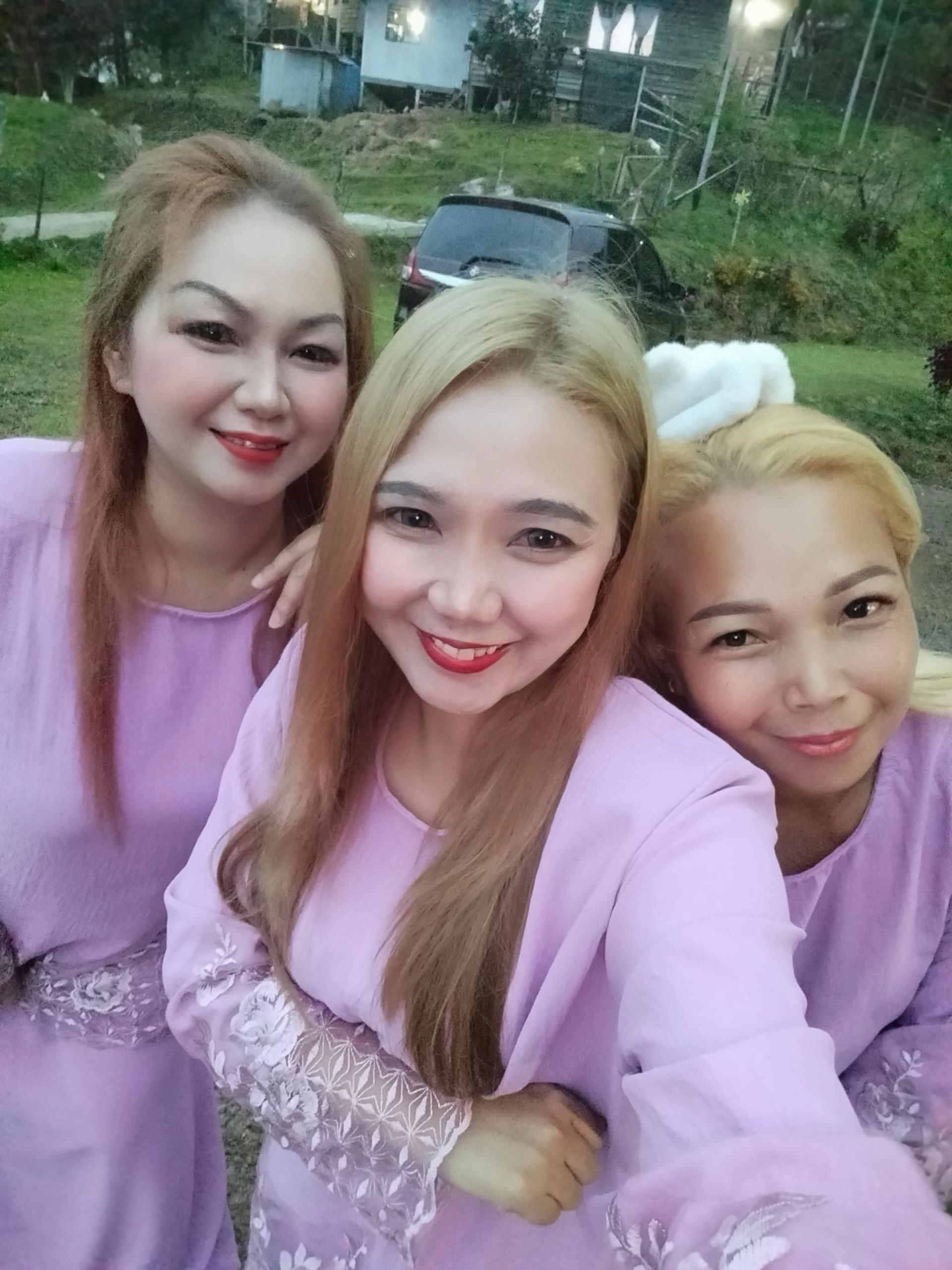 @DyRoseFiona
