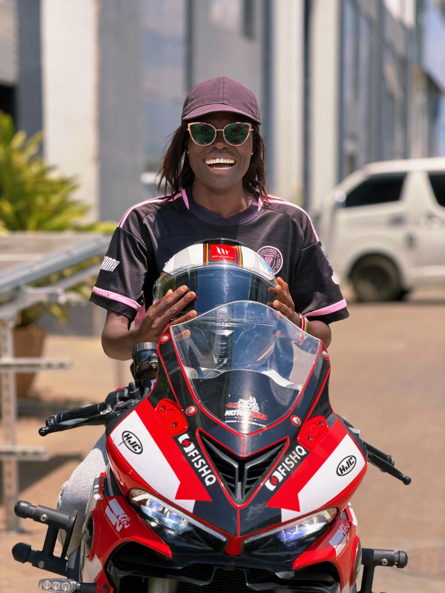 @Toiy 🇰🇪