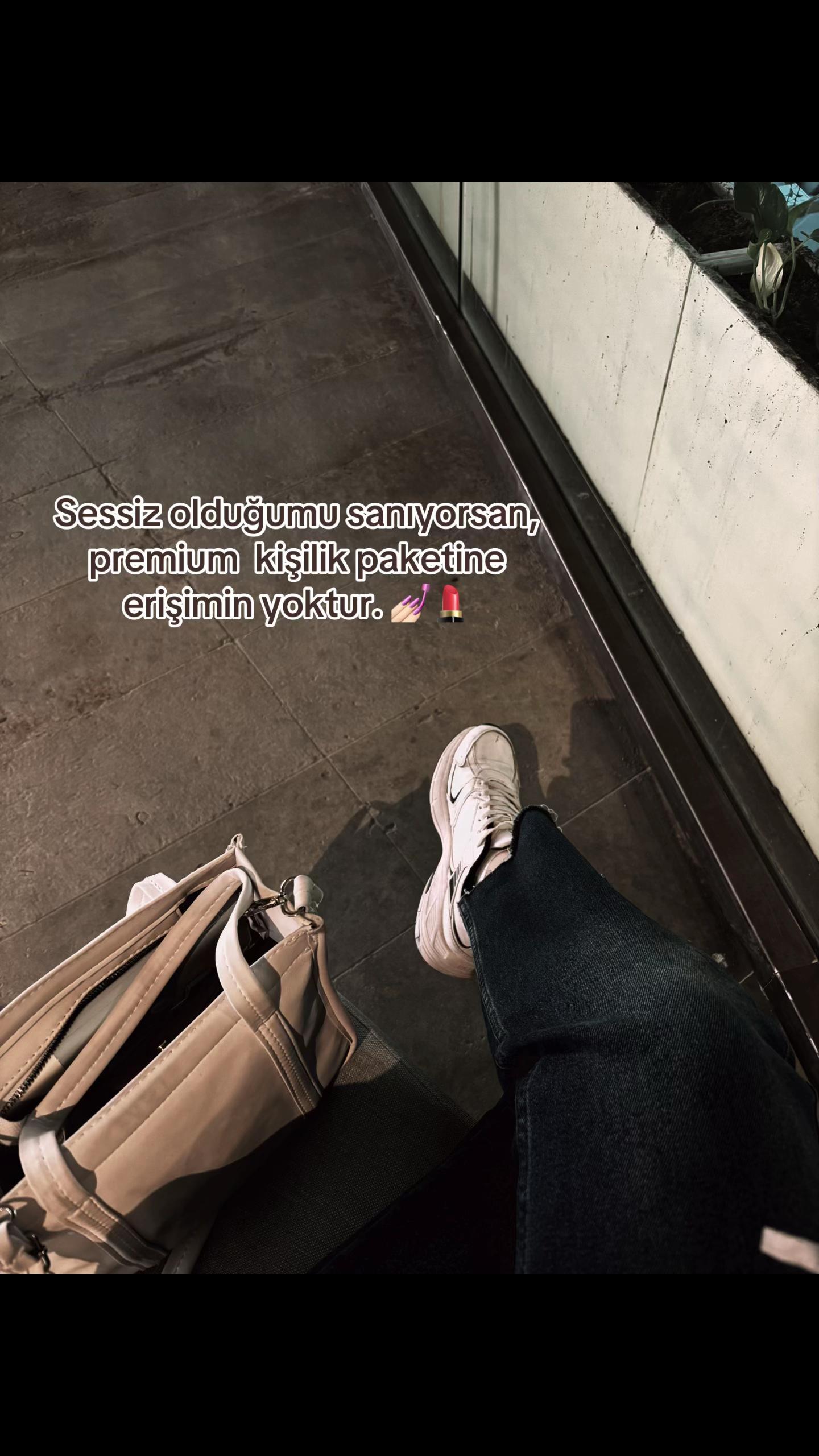 @💋