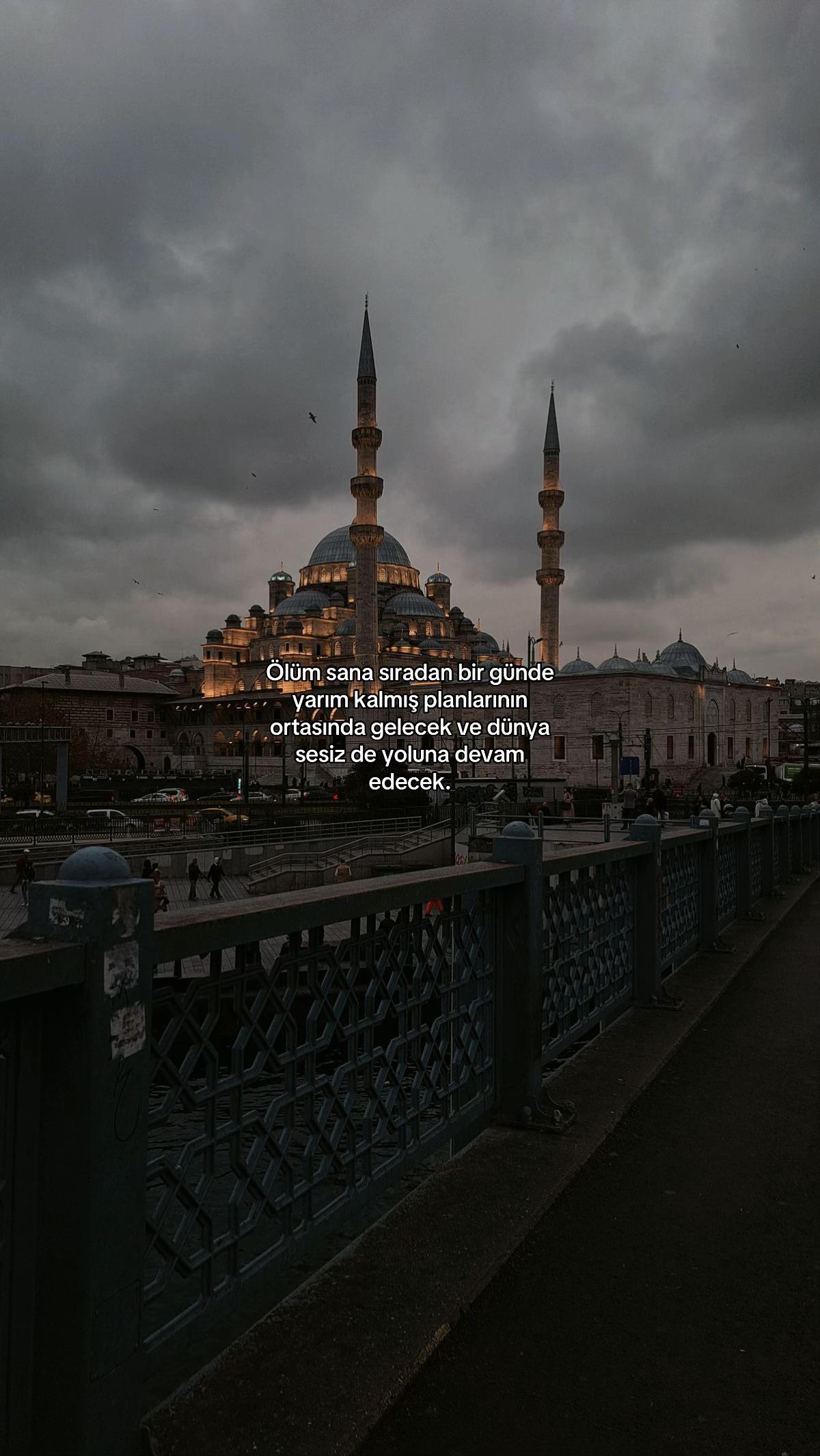 @𝑭.