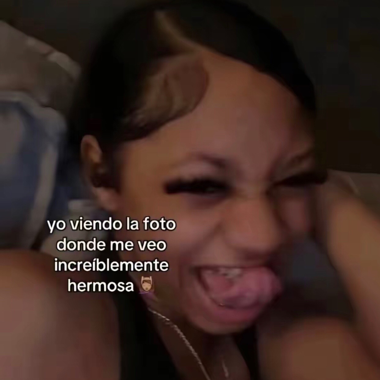 @𝓔𝓶𝓮𝓵𝔂🦦🍒