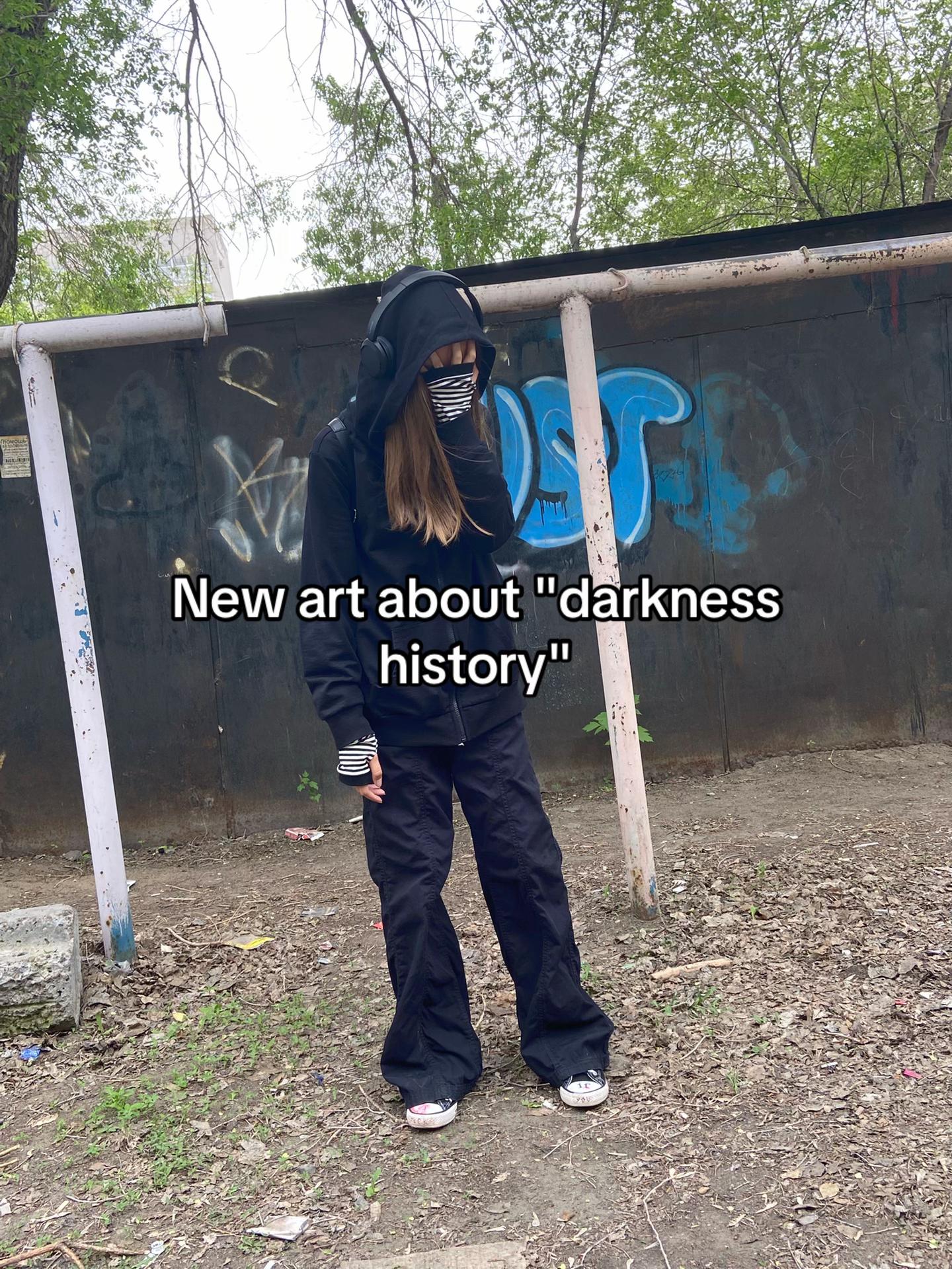 @𝔇𝔞𝔯𝔨𝔴𝔥𝔬