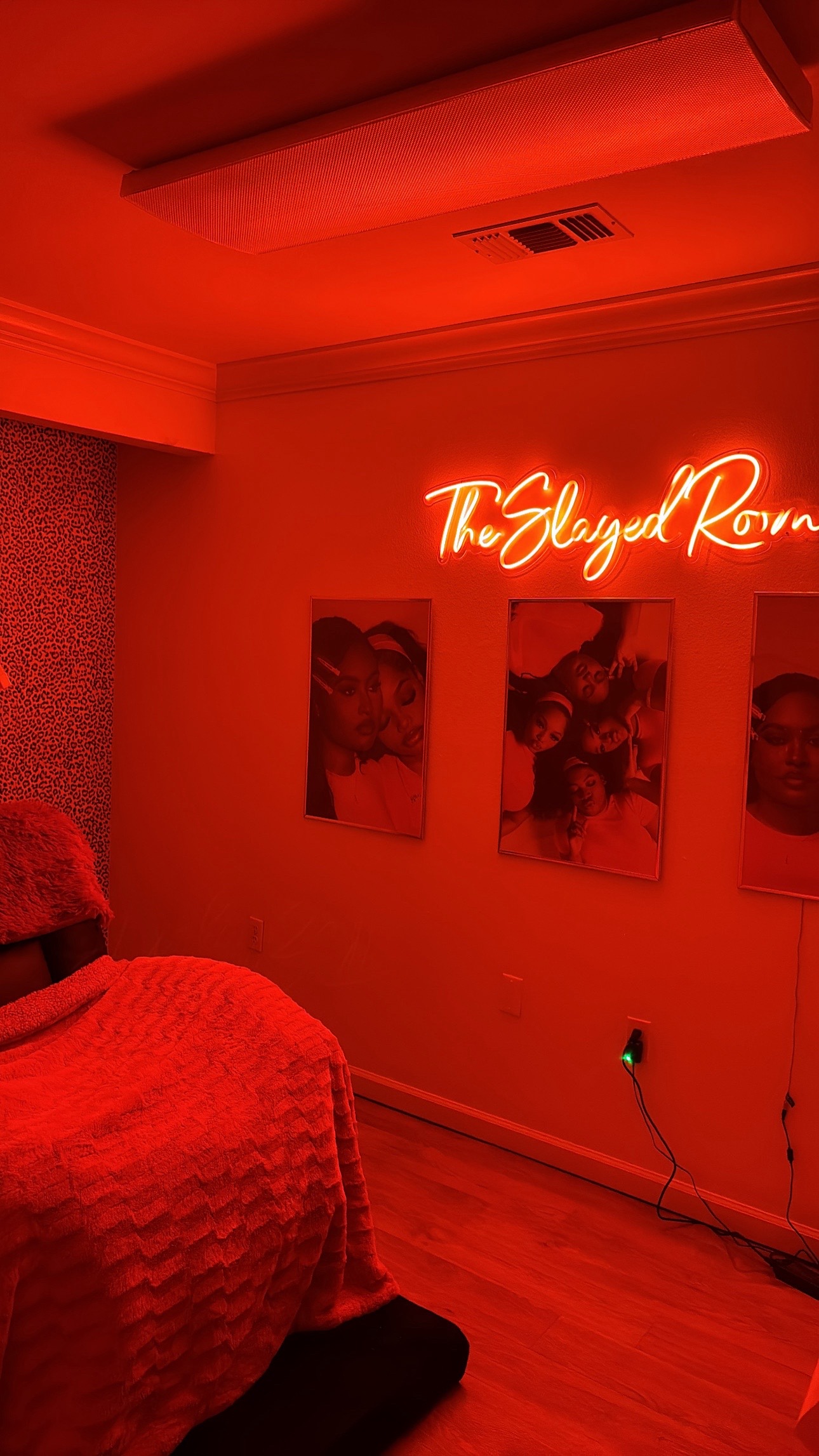 @Lyd The Lash Tech 🧡